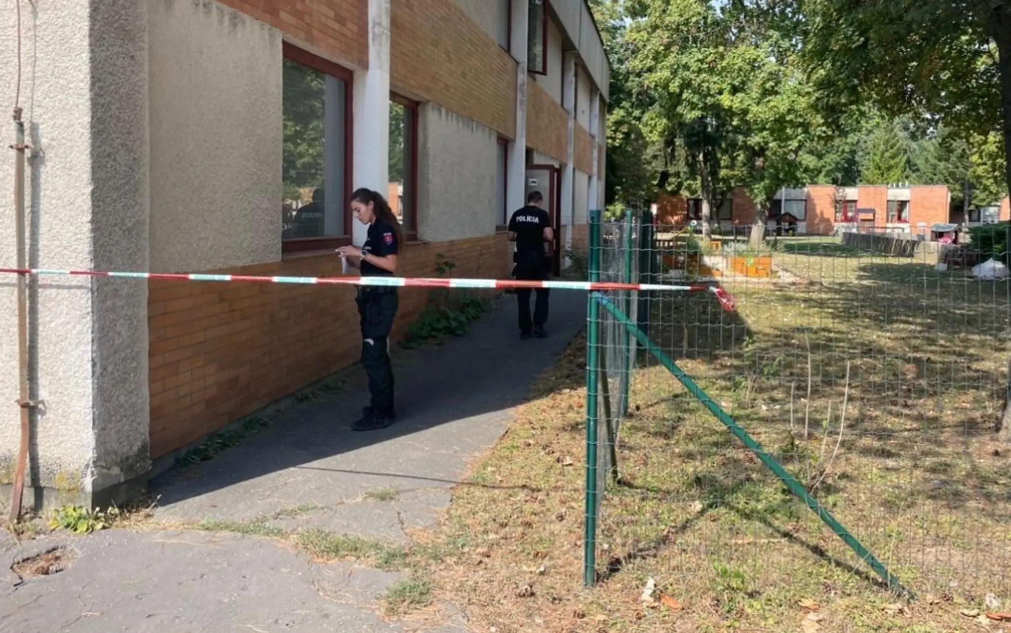Polícia na mieste nešťastia v detskom domove v Trenčíne.