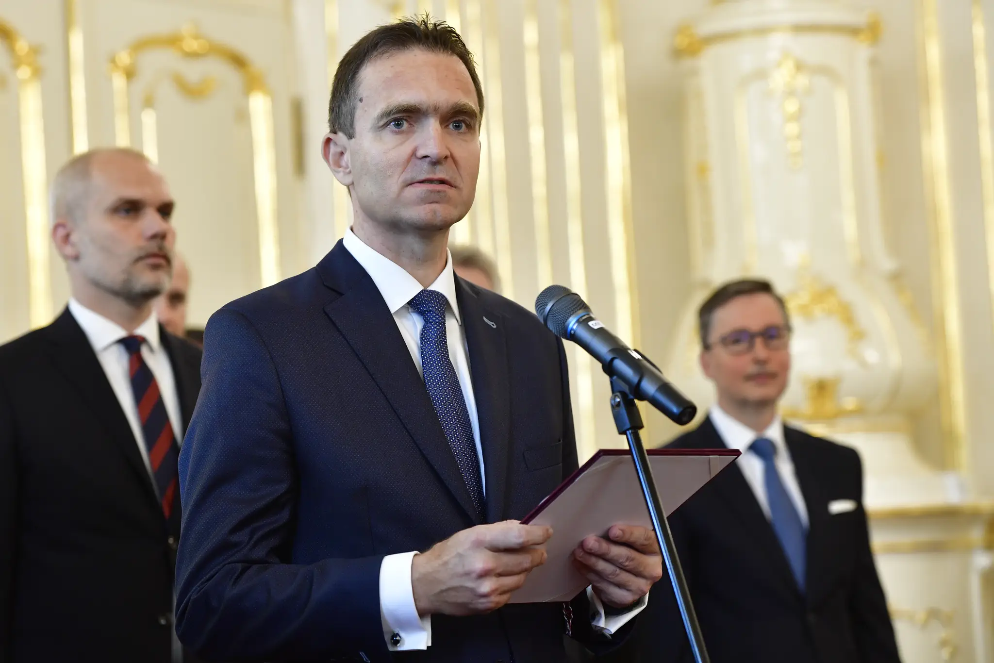 Vymenovanie novej vlády odborníkov