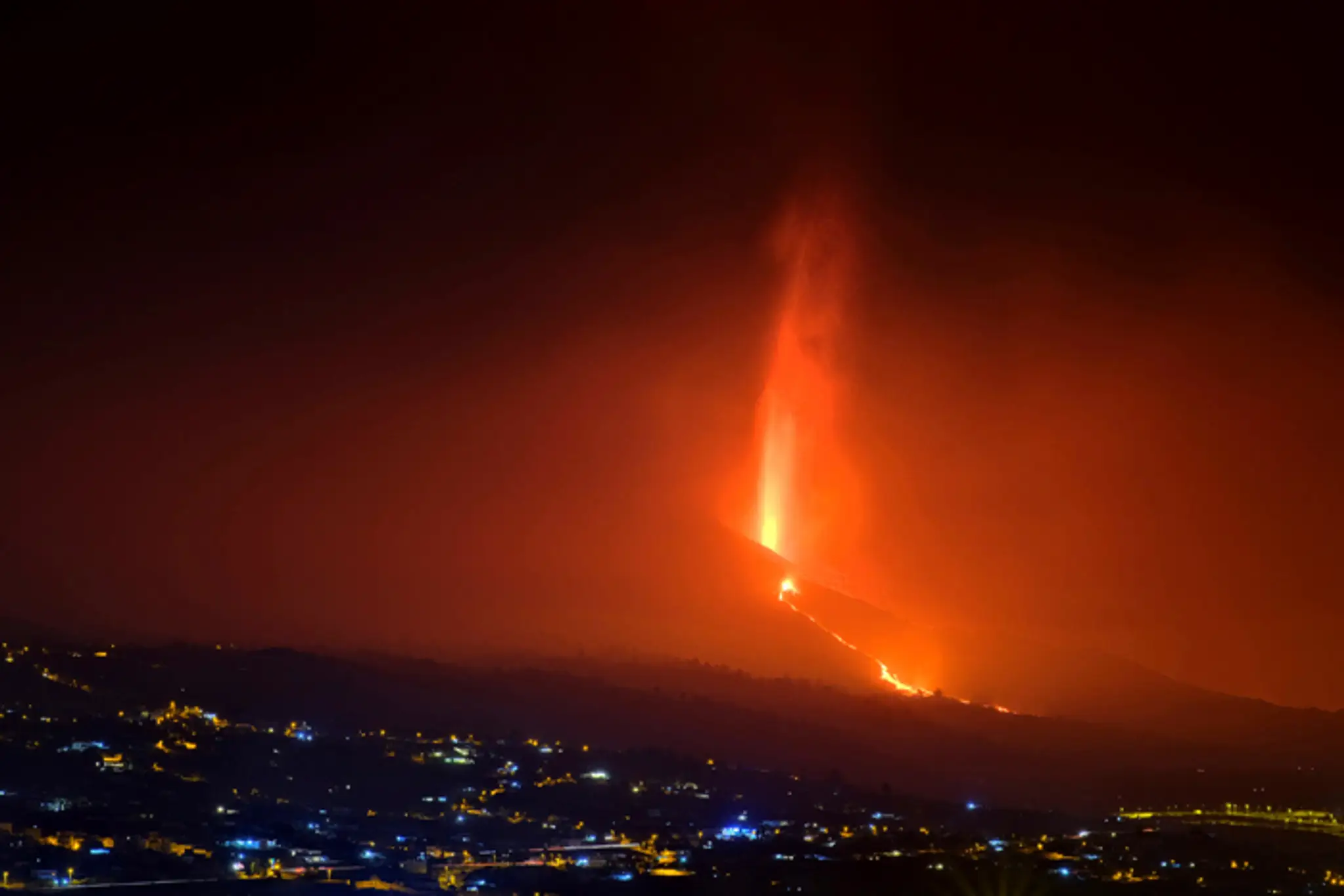 Erupcia sopky La Cumbre Vieja na španielskom ostrove La Palma.