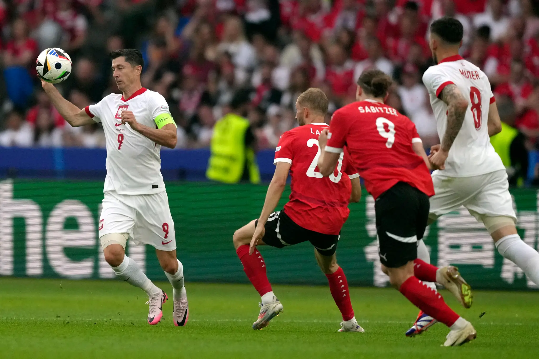 Poľsku nepomohol ani príchod Lewandowskeho.