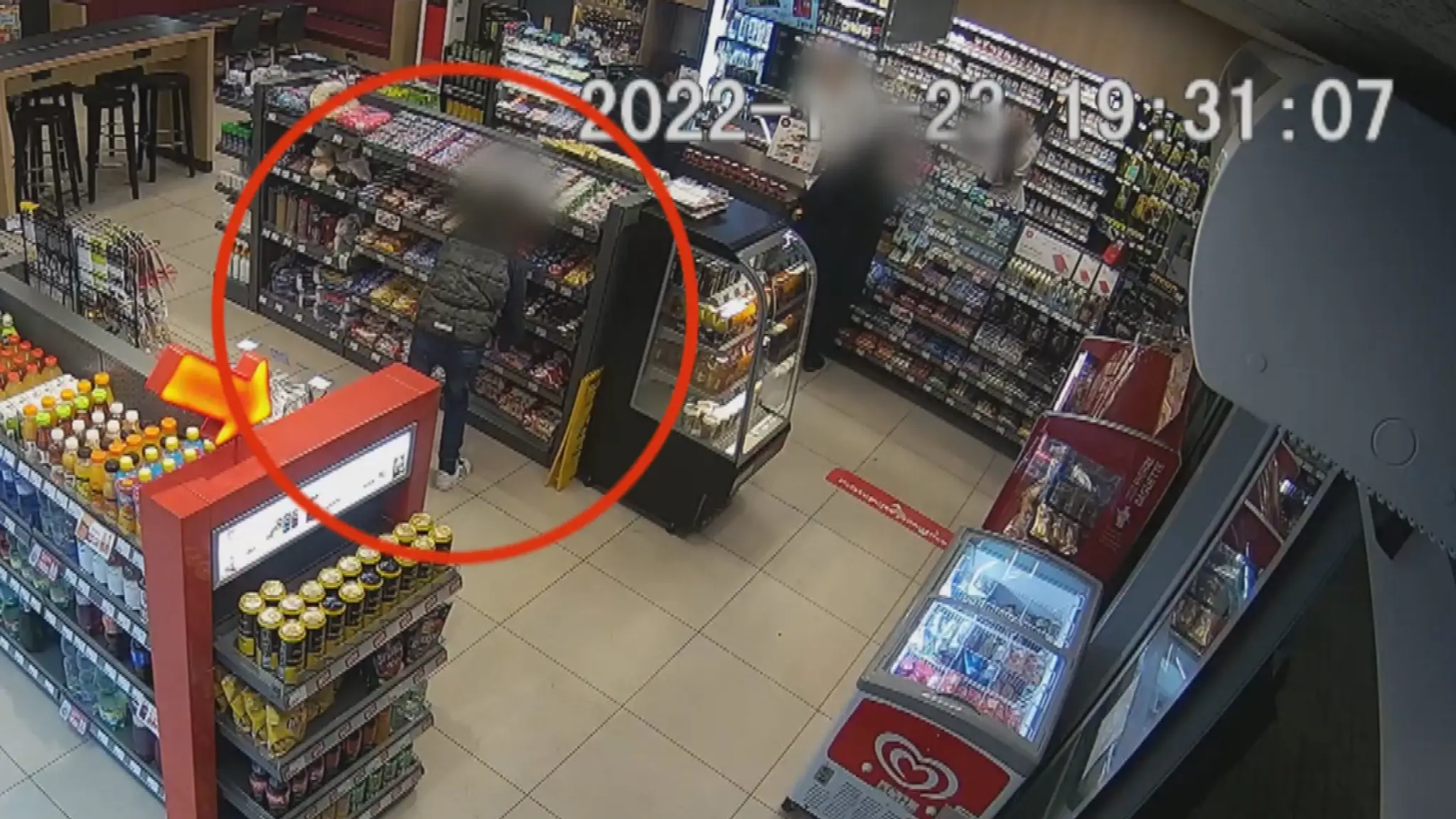 Zlodeji na pumpe v akcii.