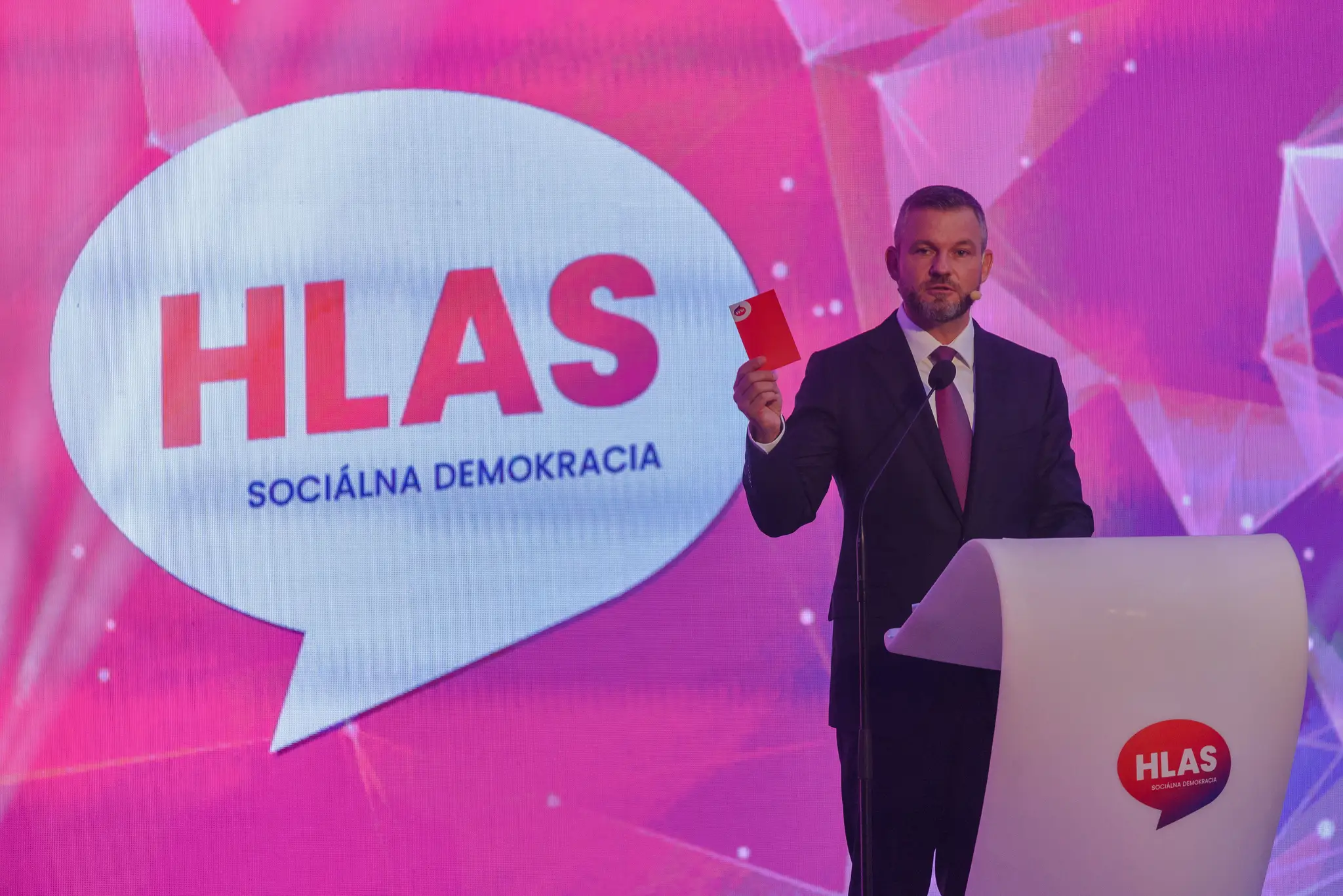 Peter Pellegrini ešte ako predseda Hlasu.