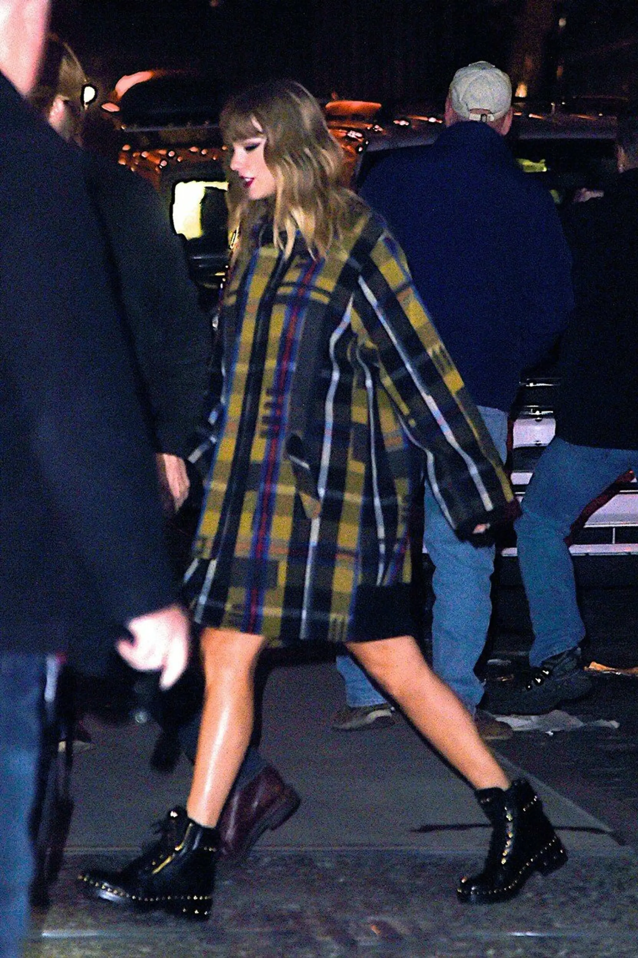 Taylor Swift na verejnosti s priateľom