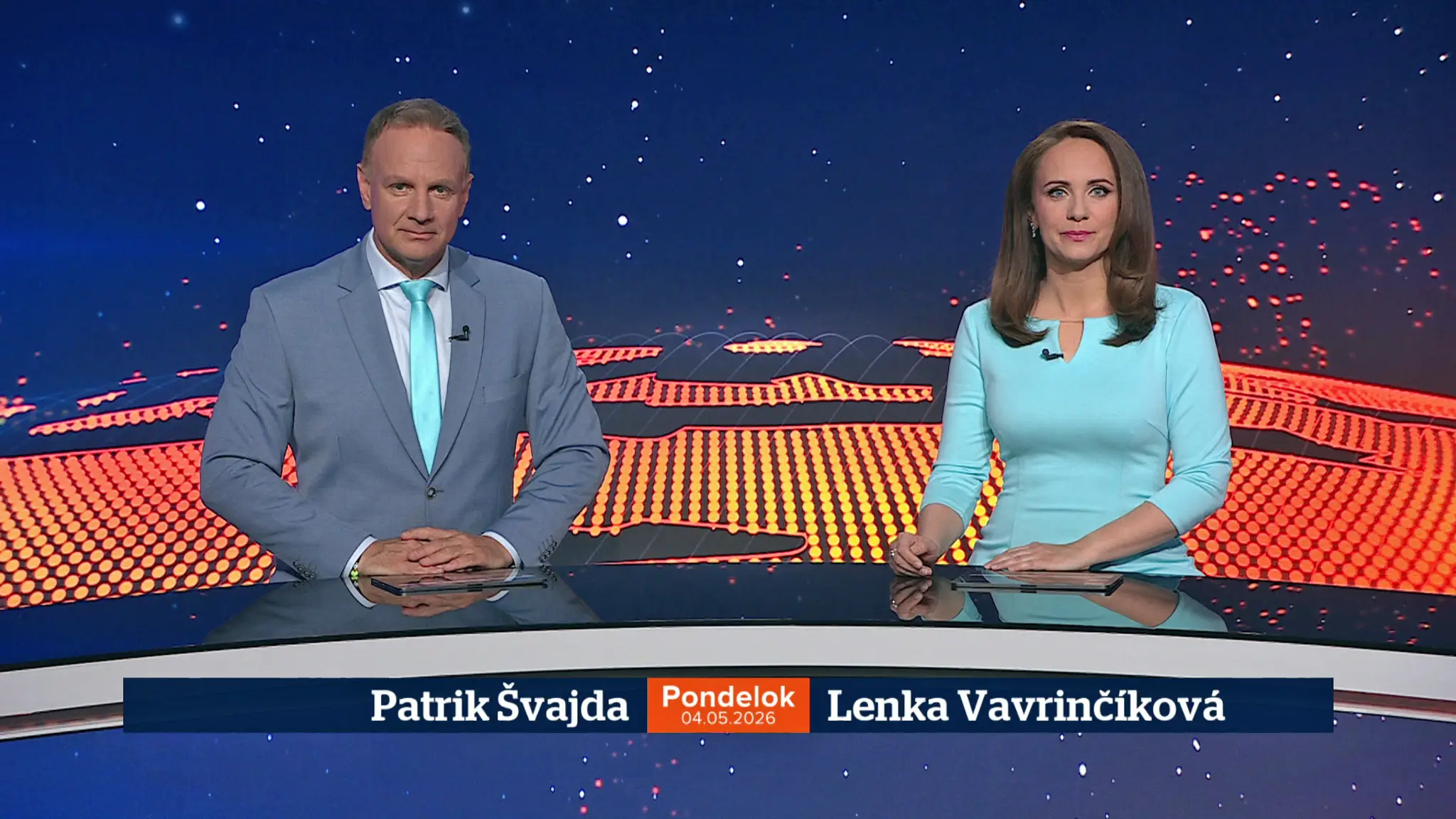 Patrik Švajda a Lenka Vavrinčíková v relácii Televízne noviny