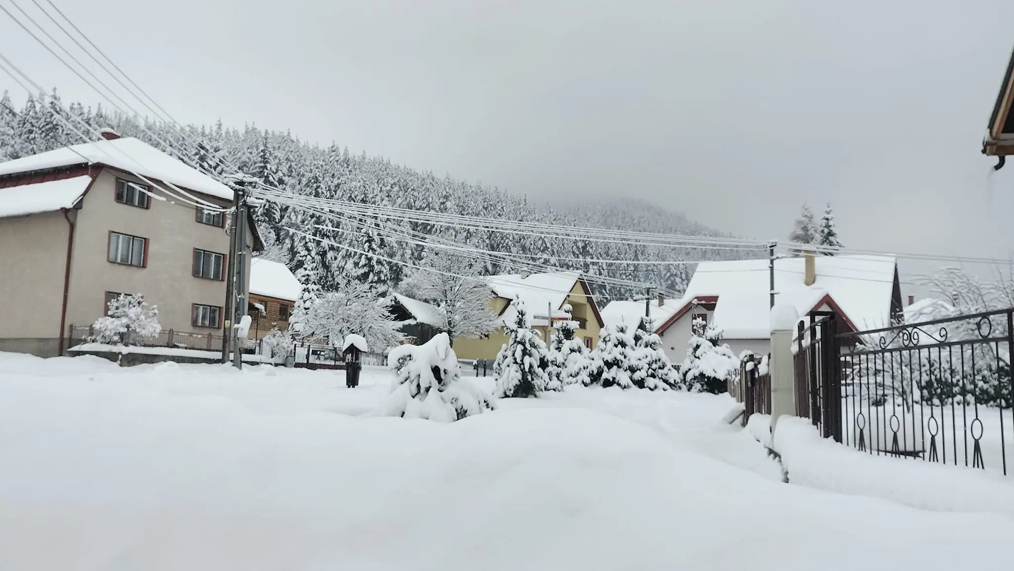 Liptovská Teplička v okrese Poprad pod snehom