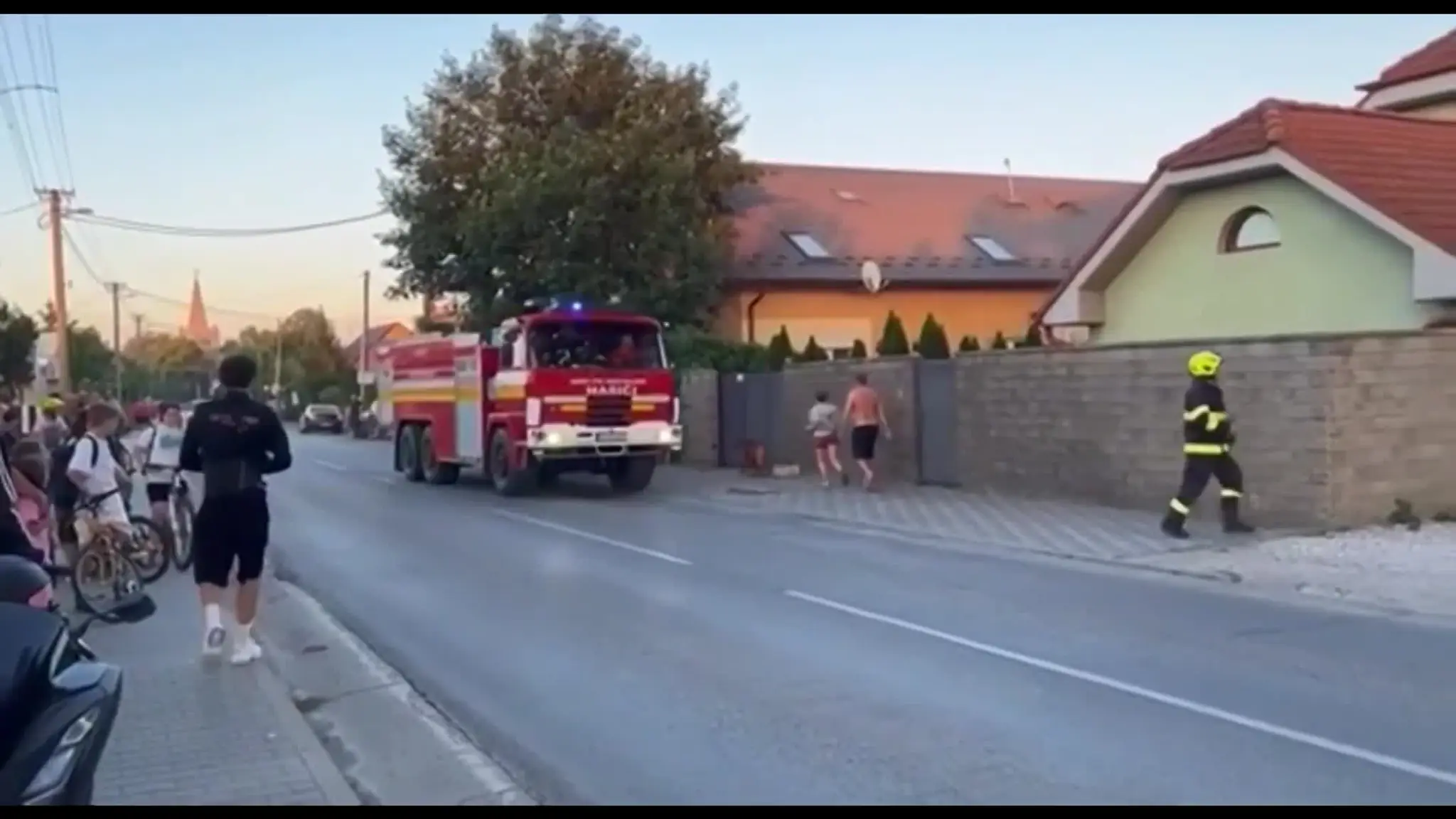 WhatsApp Video 2024-05-14 at 20.53.05