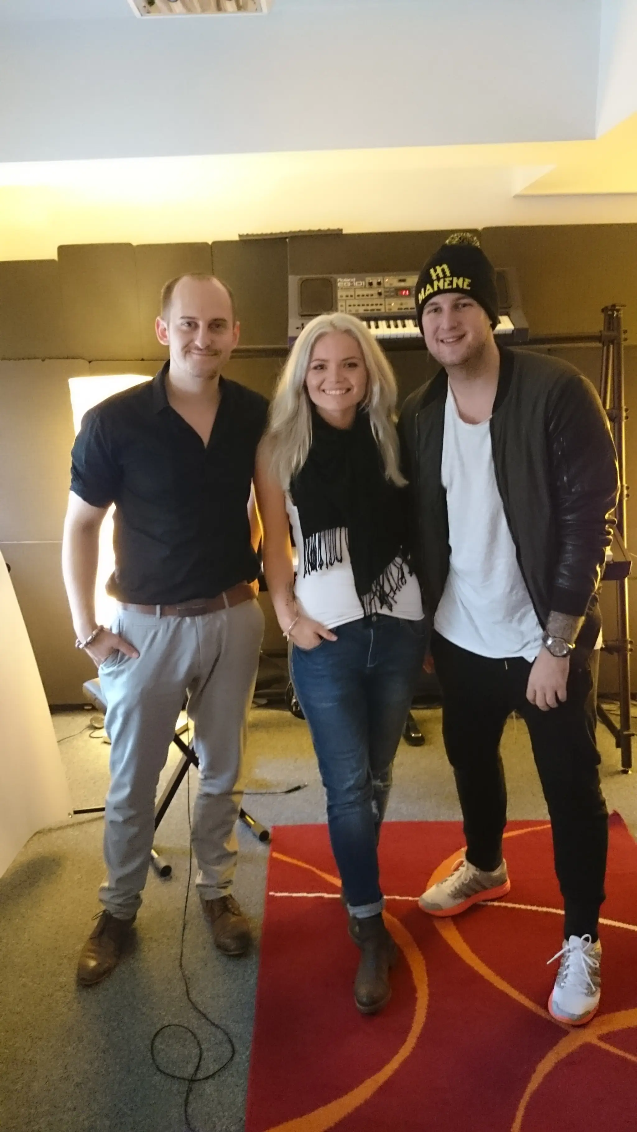 Veronika Stýblová s producentom Manene.