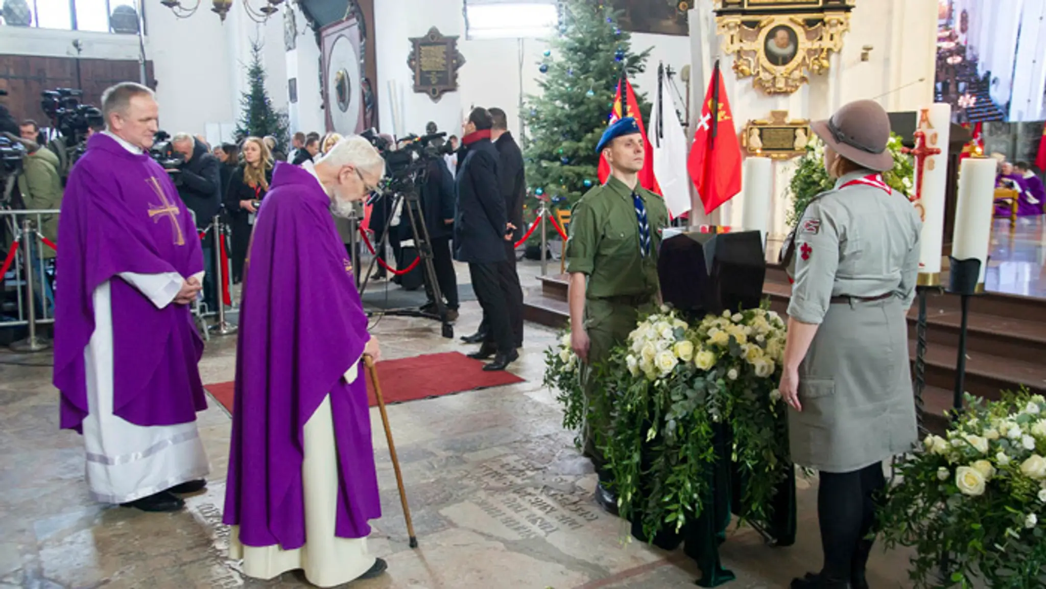 Biatlonistka Anastasia Kuzminová v štafete v Ruhpoldingu.