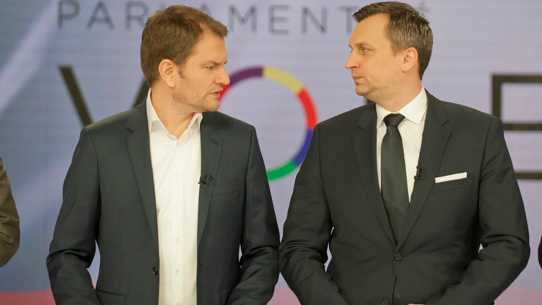 Igor Matovič z hnutia OĽANO-NOVA a predseda SNS Andrej Danko (vpravo).