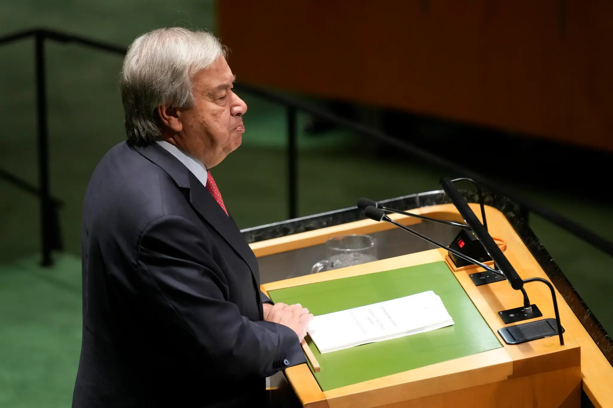 Na snímke generálny tajomník OSN António Guterres počas prejavu.