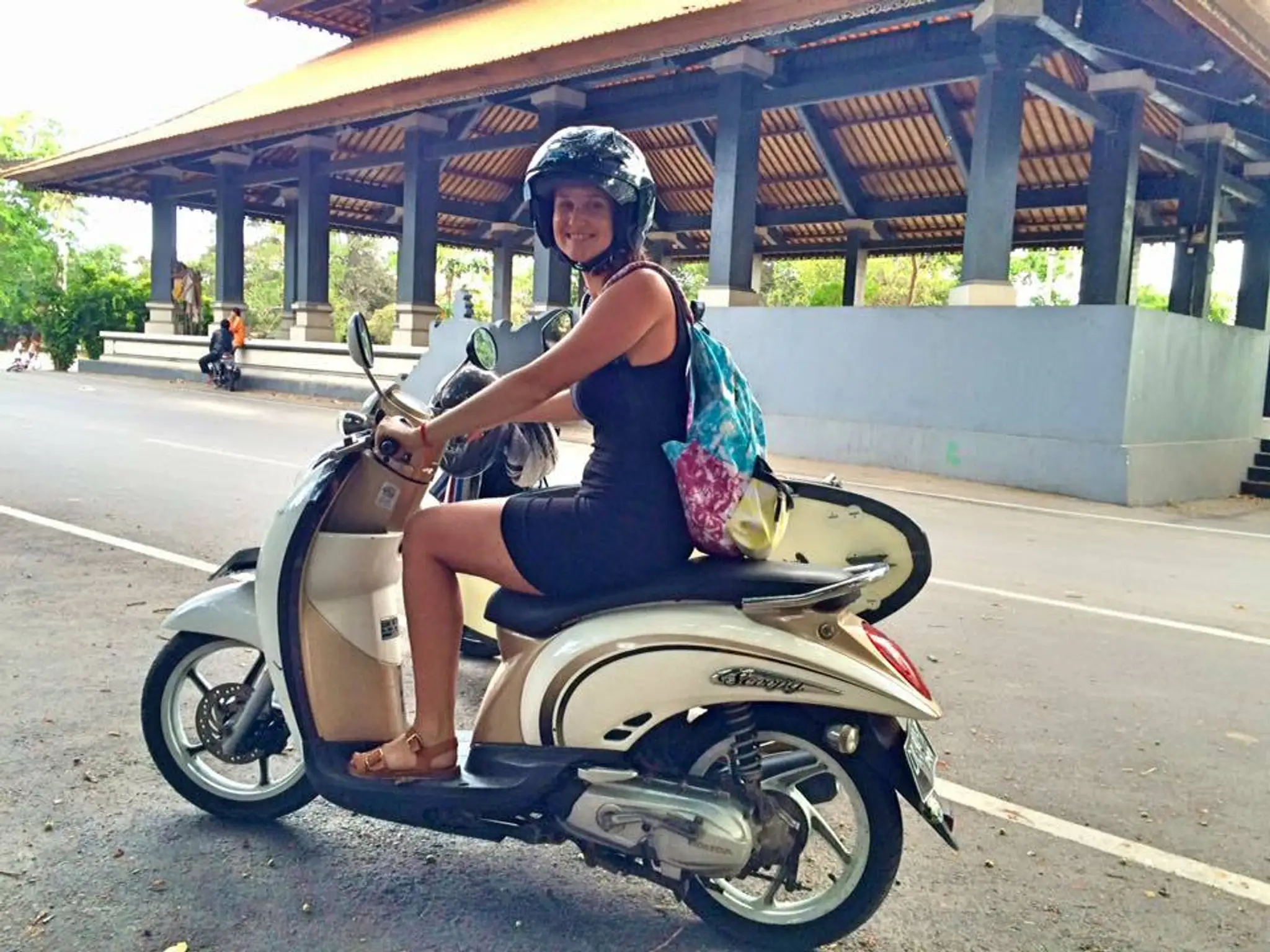 V Indonézii sa všade jazdí na motorke