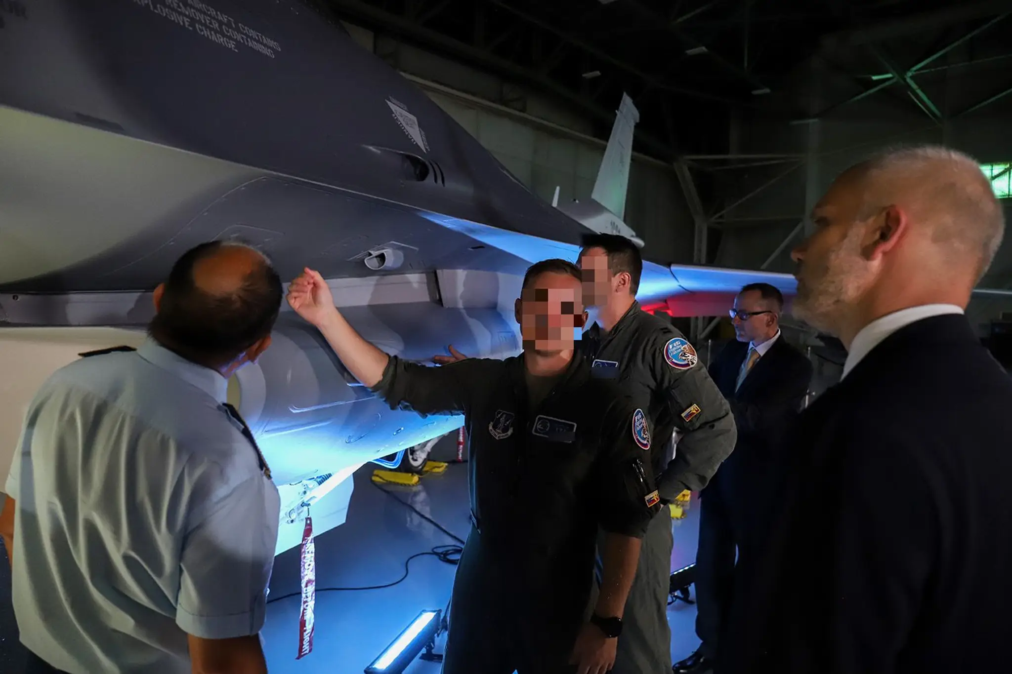Prvé stíhacie lietadlo F-16 so slovenským znakom.