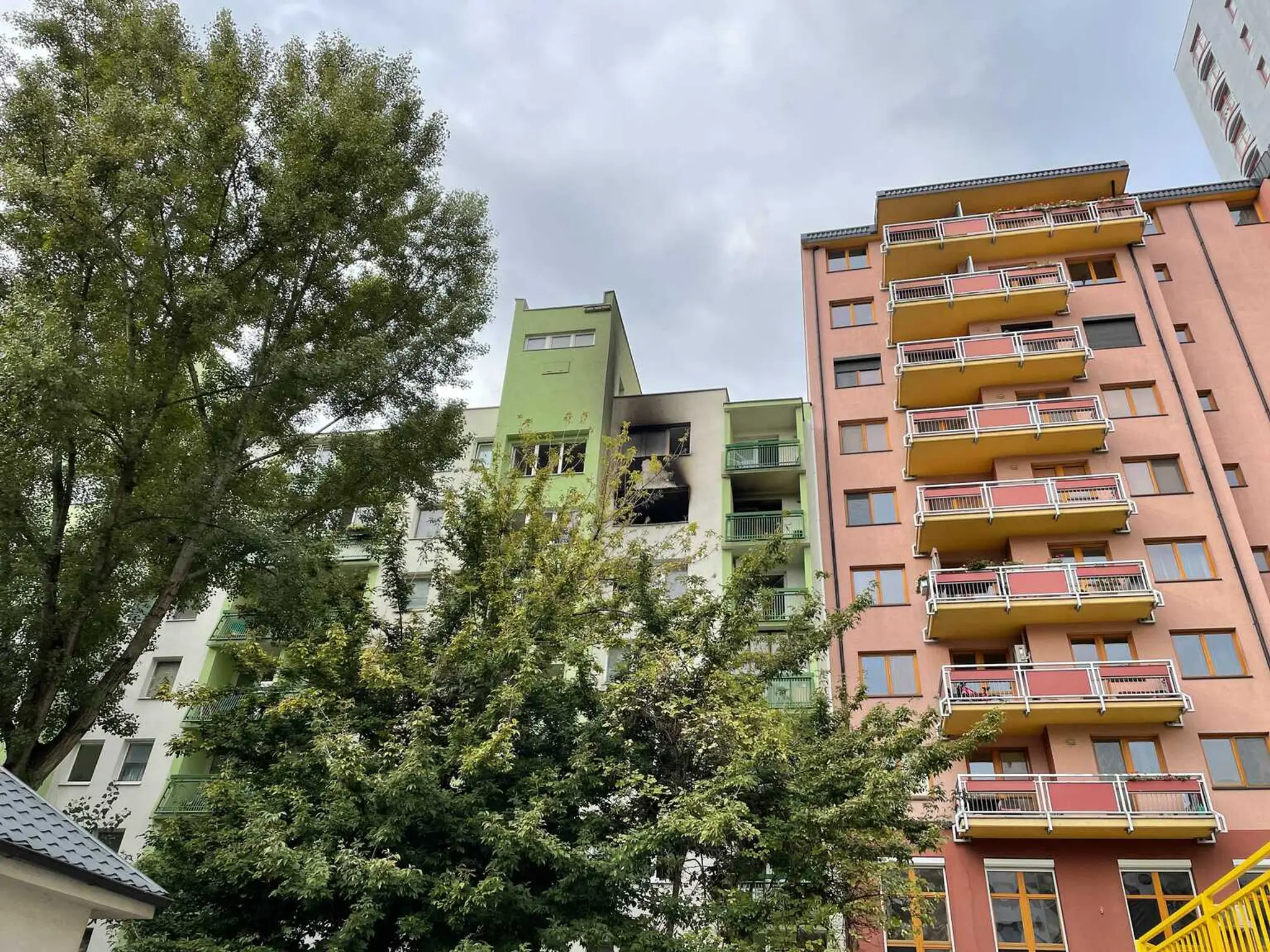 Výbuch bytu v Ružinove.