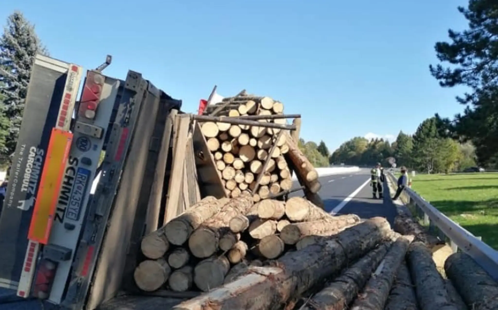 Od Antarktídy sa odlomil obrovský kus ľadovca