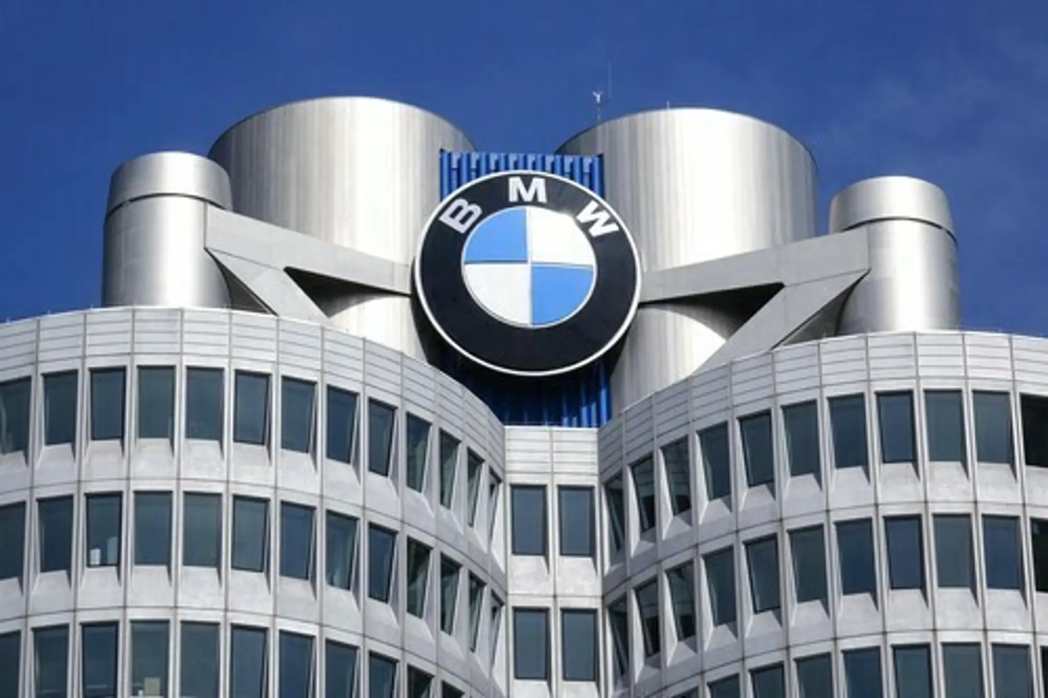 Nové logo BMW.