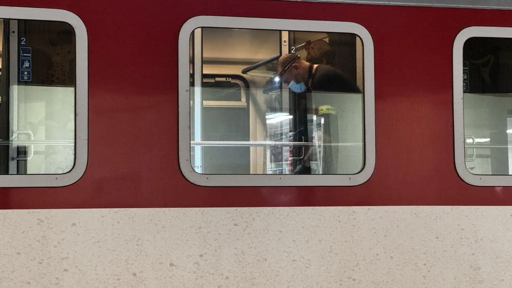 Vlak, v ktorom muž pobodal ženu.