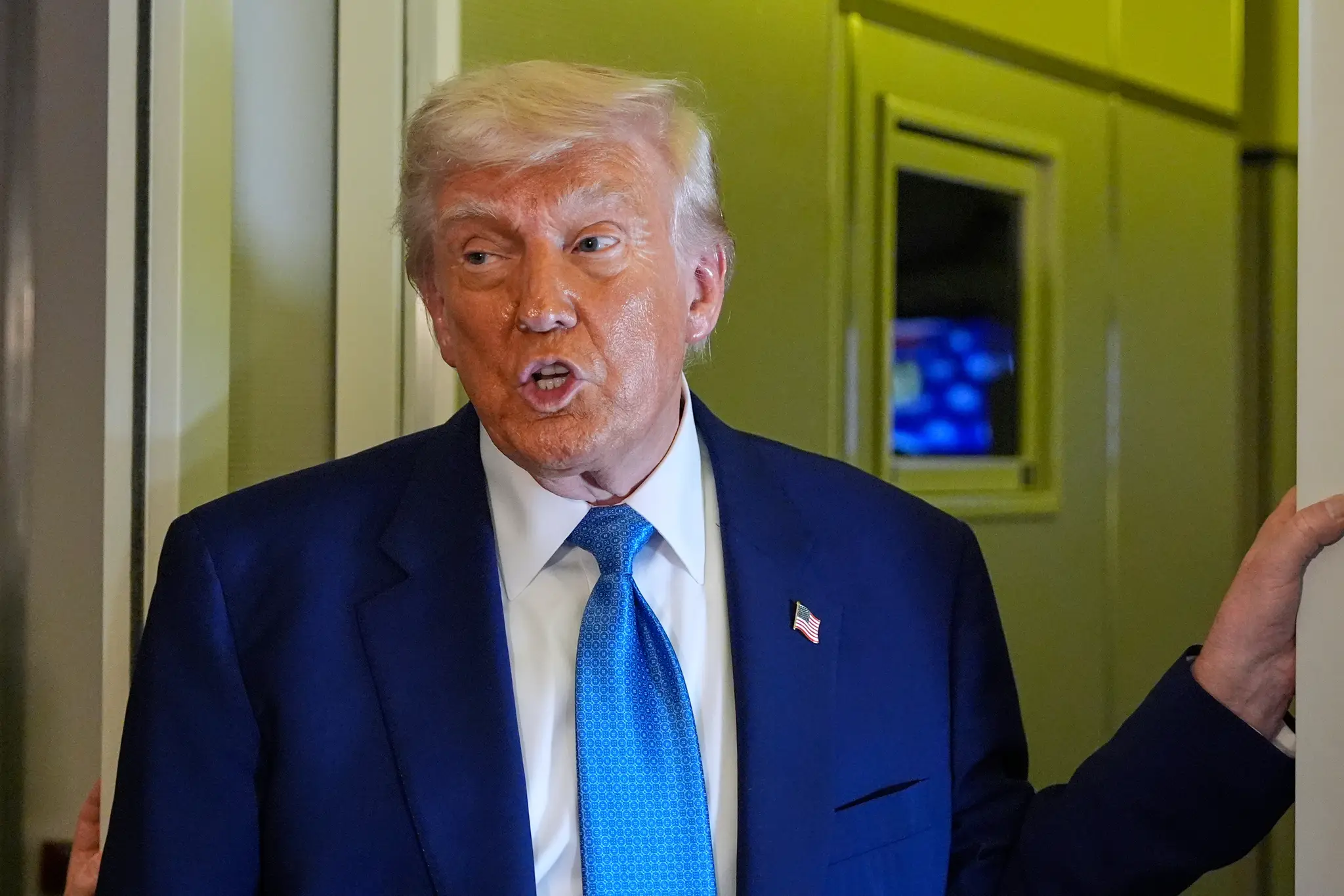 Trump na palube Air Force One
