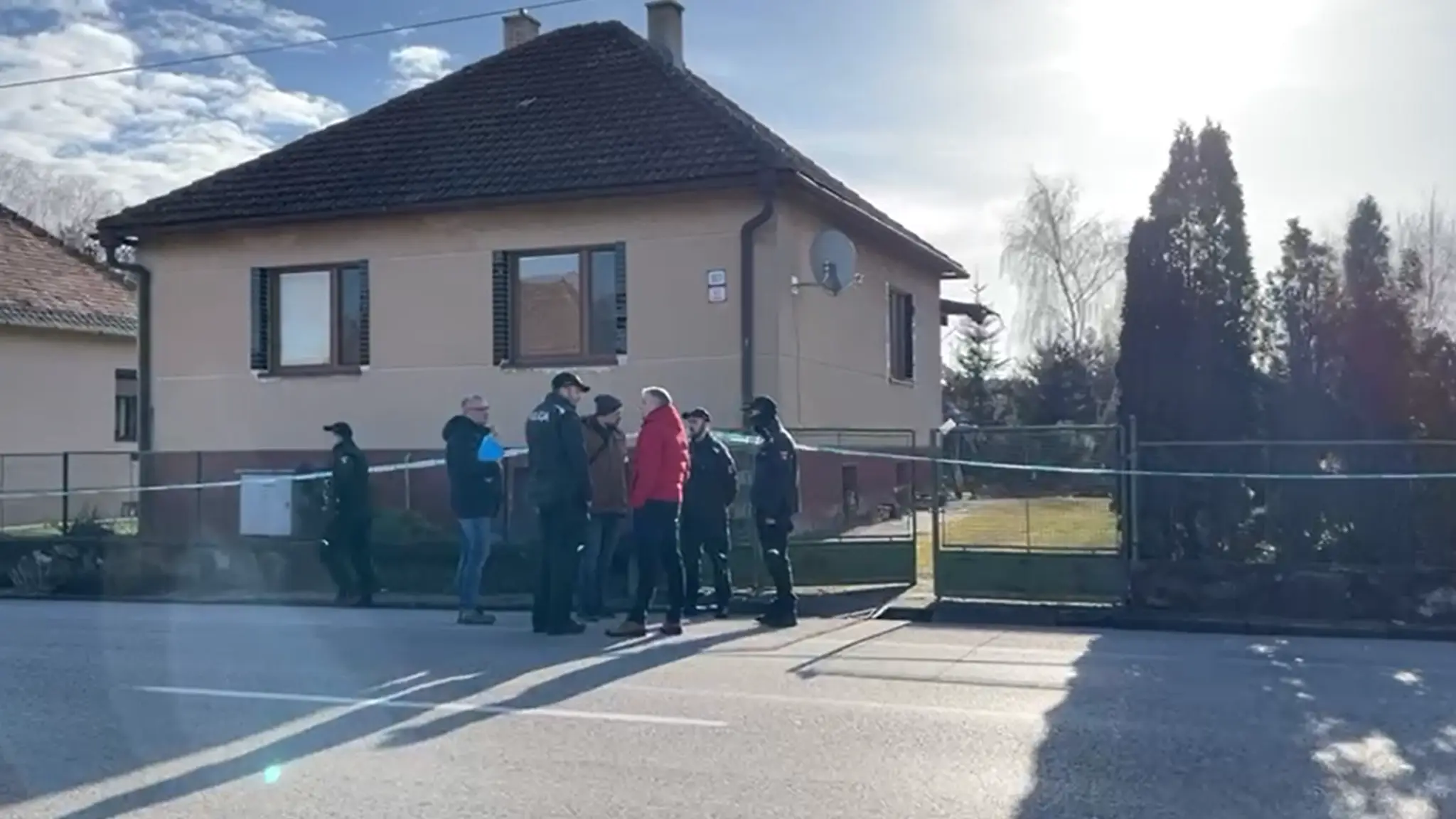 Dom v Borskom Mikuláši, kde našli dve telá