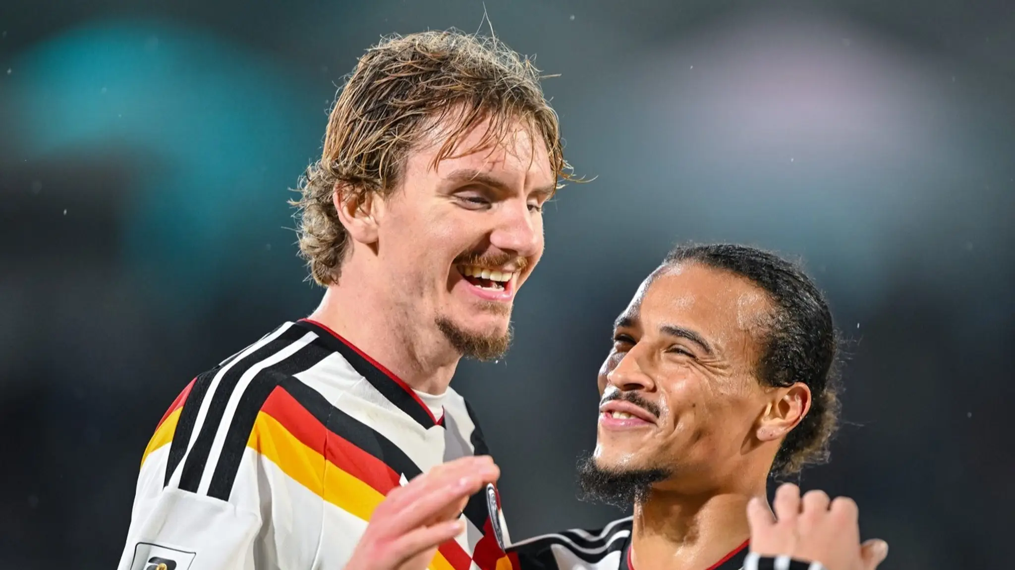 Nick Woltemade (vľavo) a Leroy Sané