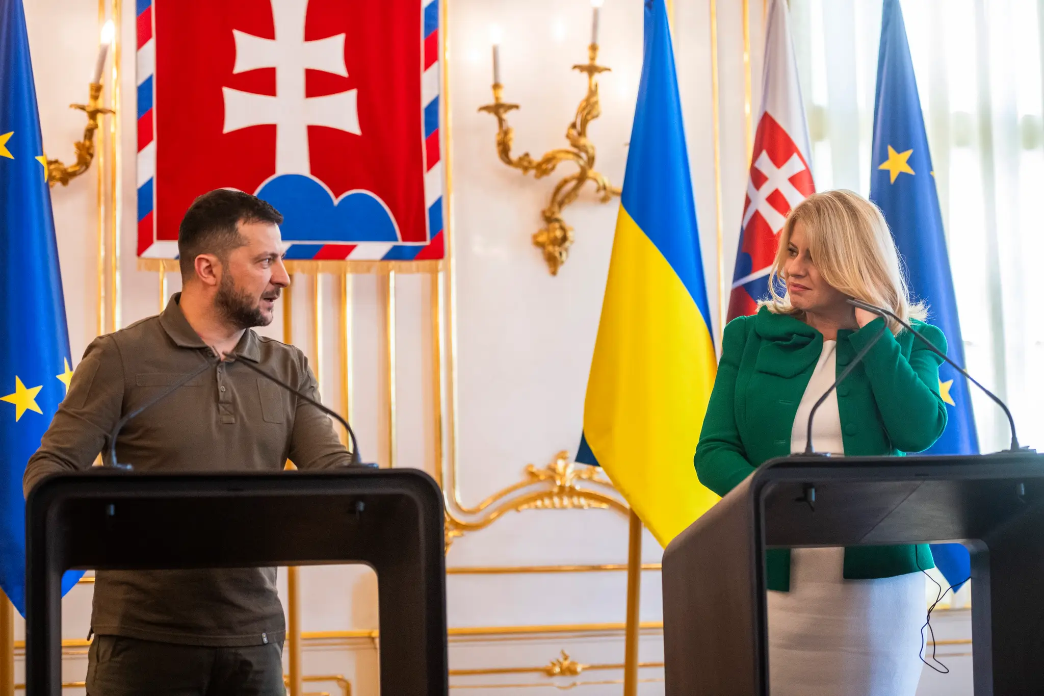 Zelenskyj a Čaputová po rokovaní