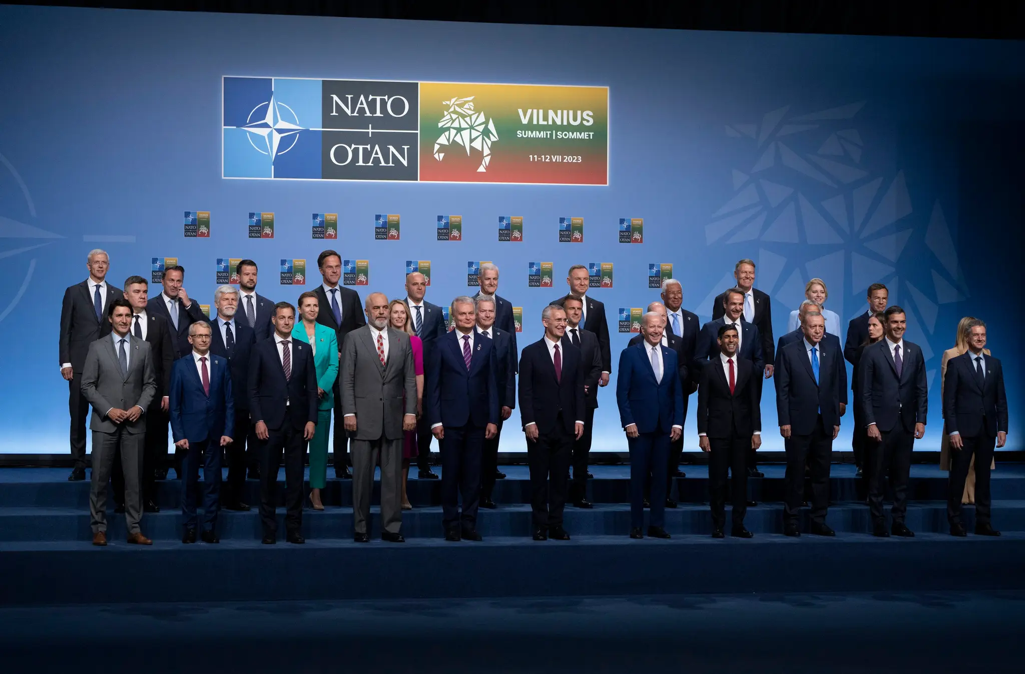 Summit NATO.