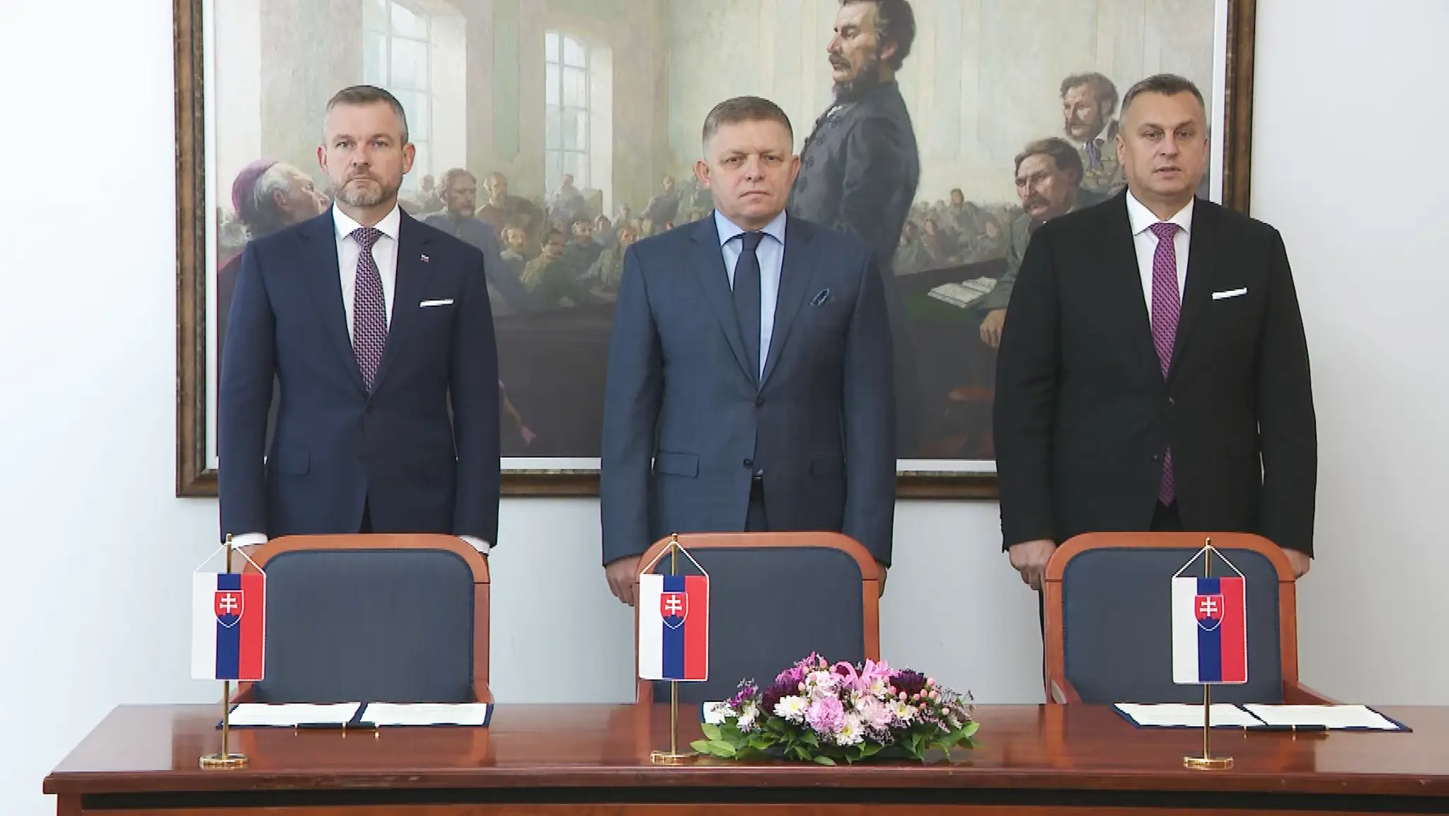 Peter Pellegrini, Robert Fico a Andrej Danko podpísali Memorandum o porozumení.