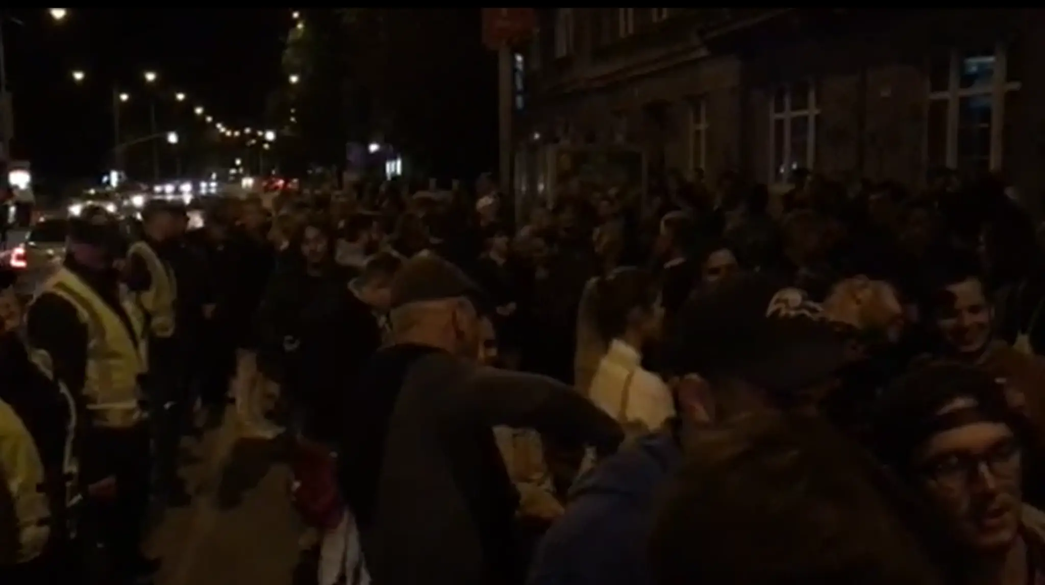 Protest pred domom starostu Starého Mesta Radoslava Števčíka