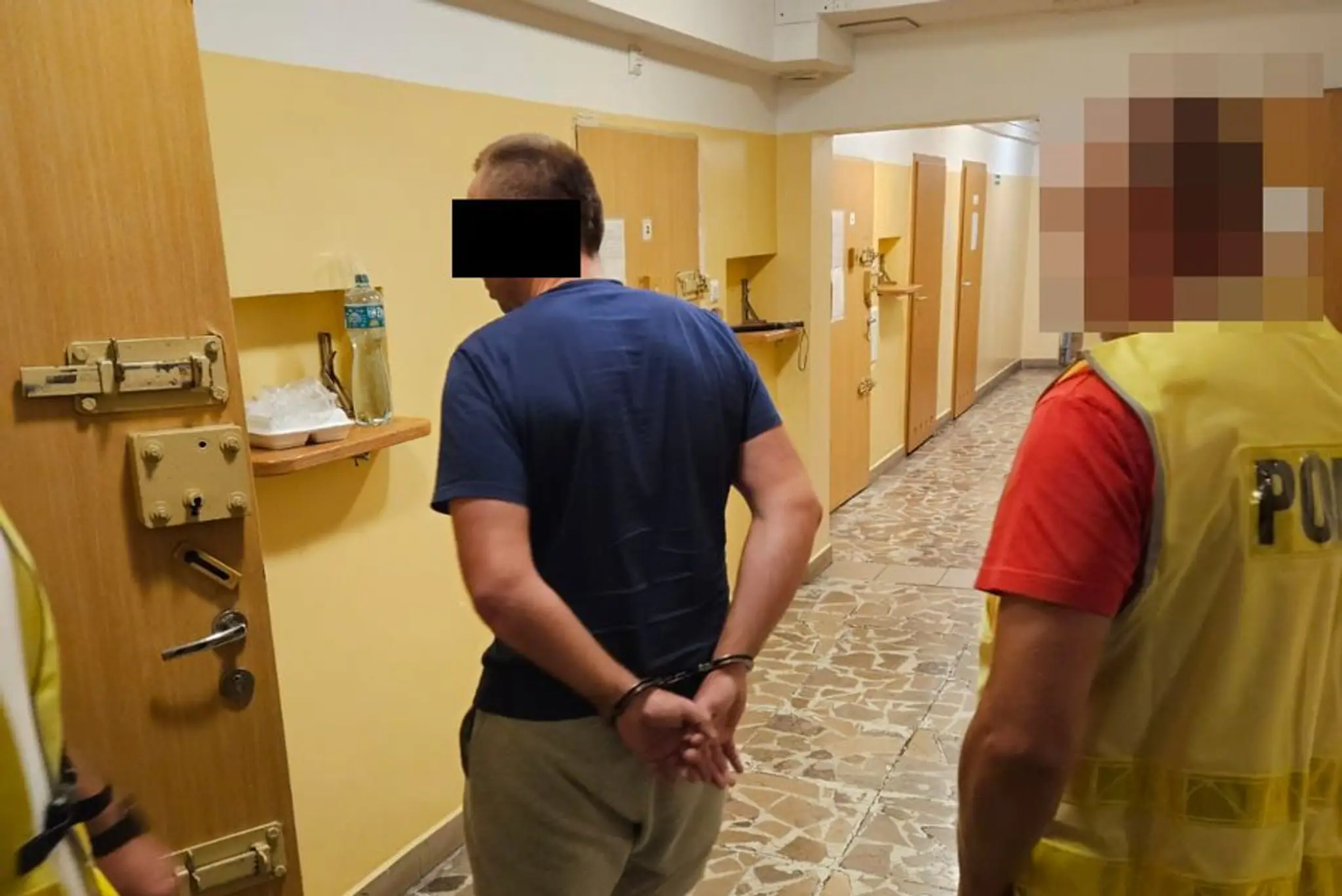 Poľovníka, ktorý omylom zastrelil muža, zadržala polícia.