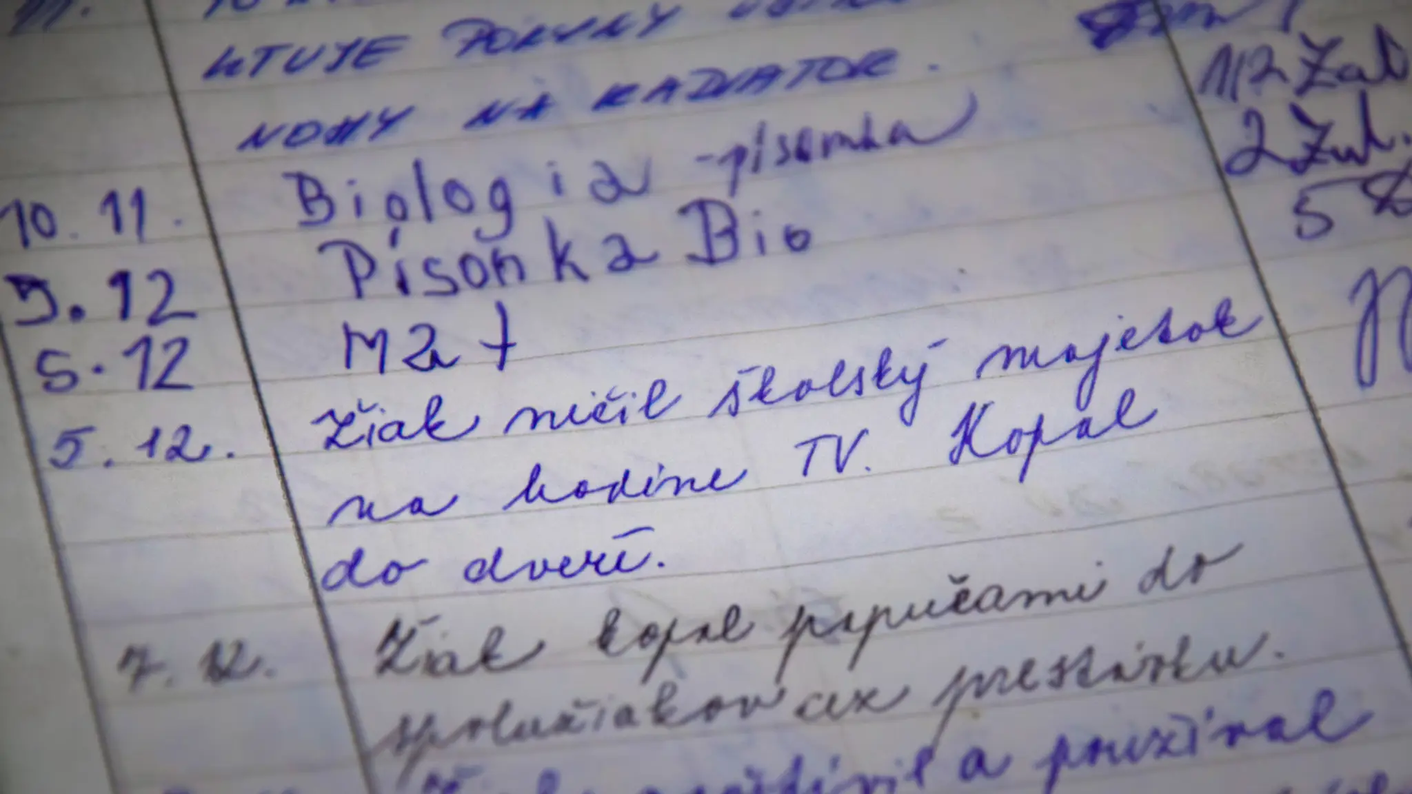 ADHD je syndróm spojený s hyperaktivitou a nepozornosťou.