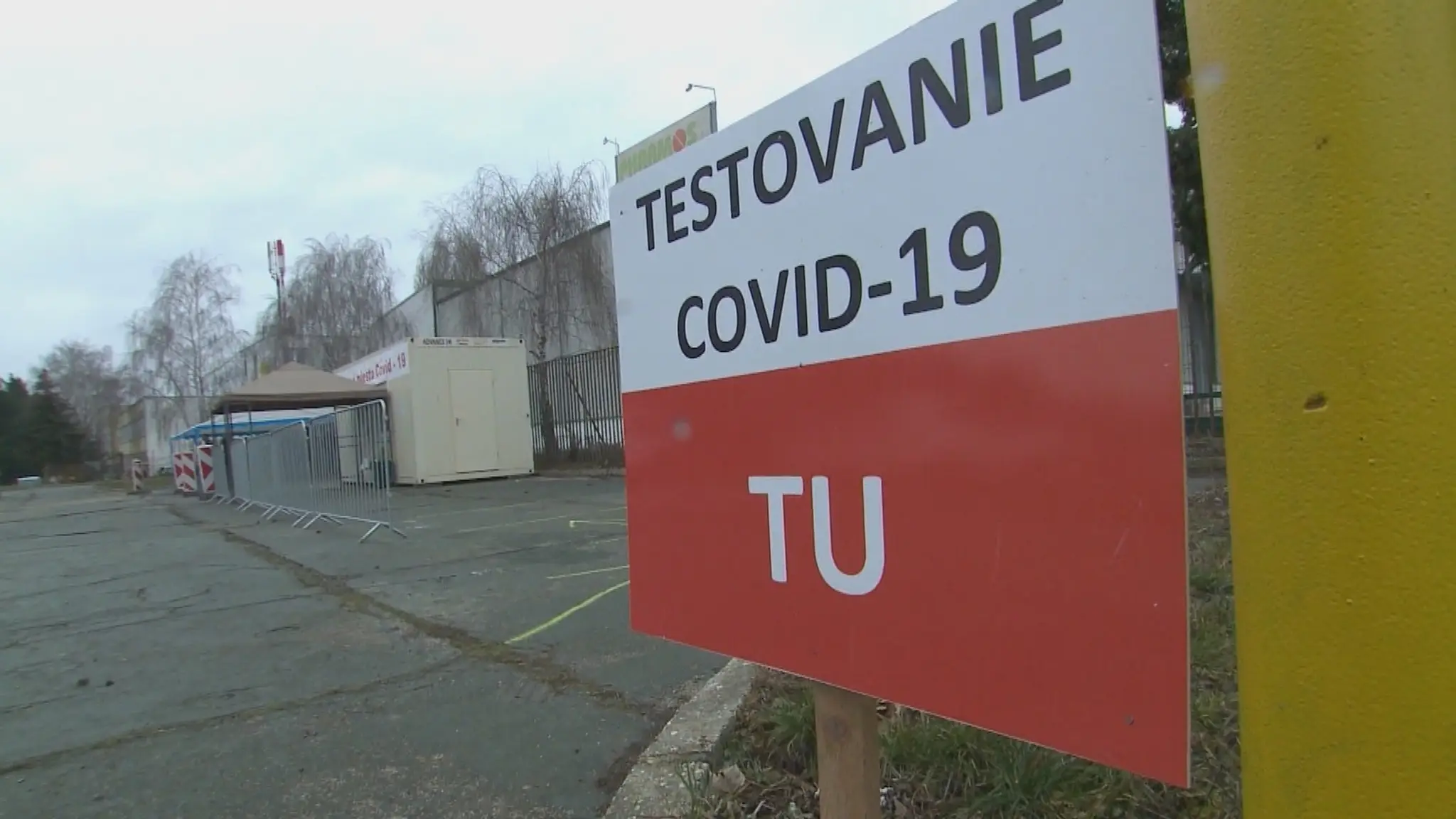 Lucia rieši Marekove problémy. Petru chce dostať z bytu za každú cenu.