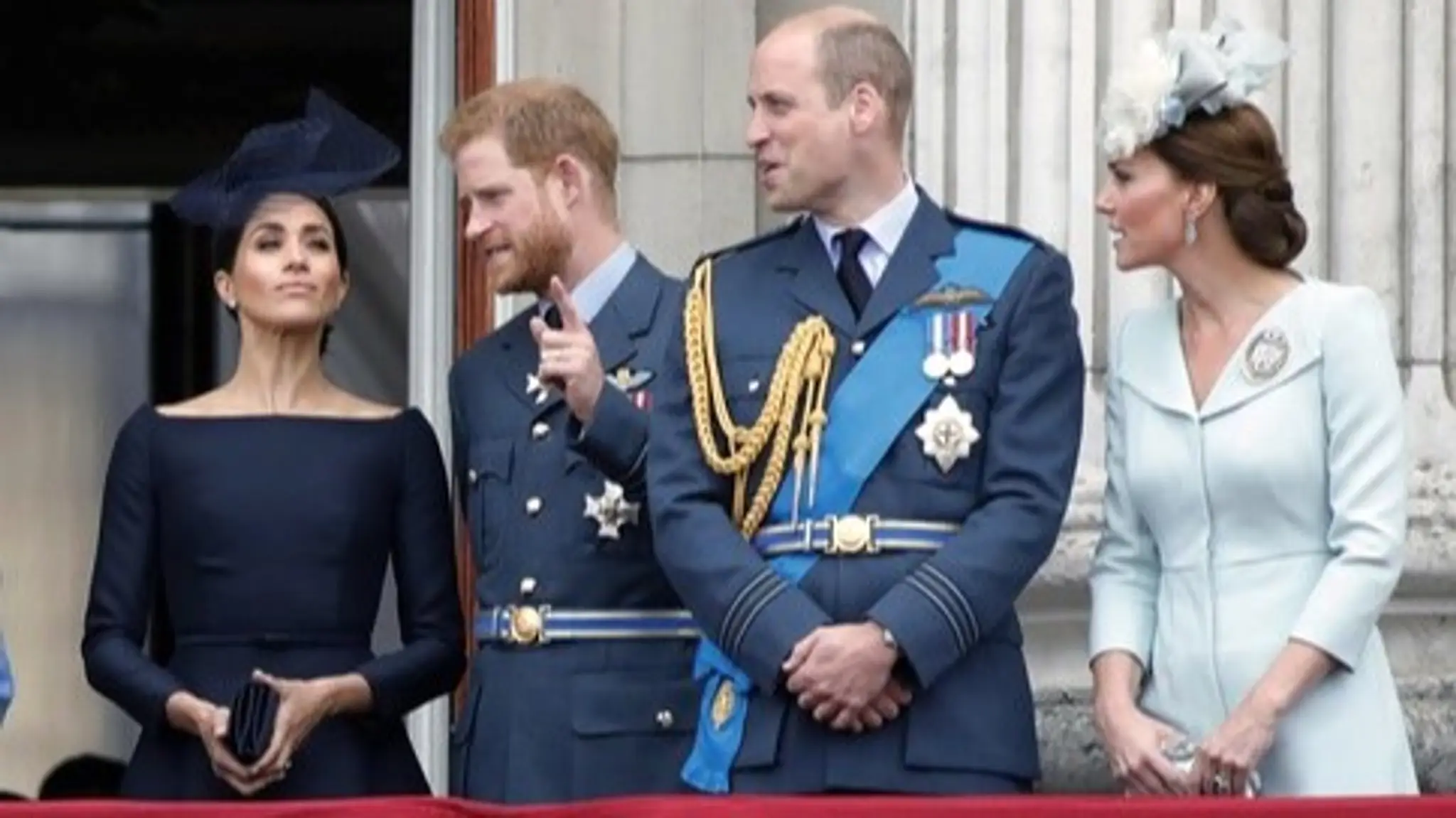 Meghan, Harry, William a Kate.