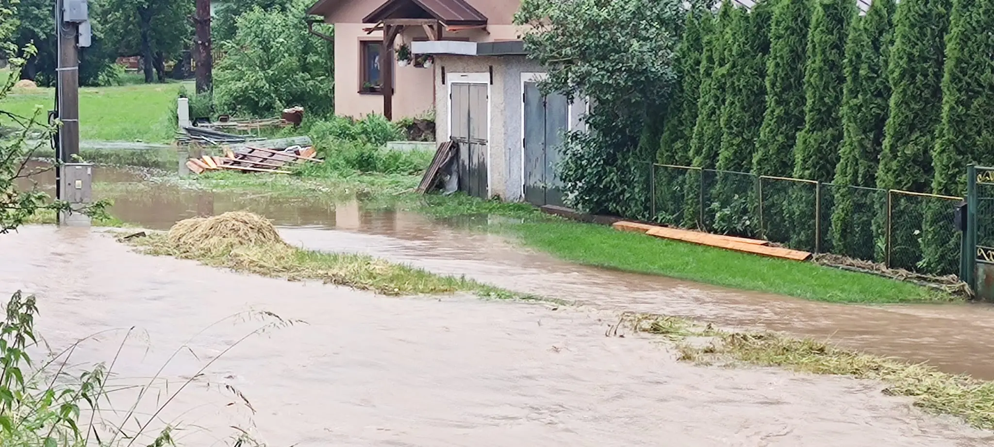 Zaplavená obec Beluj