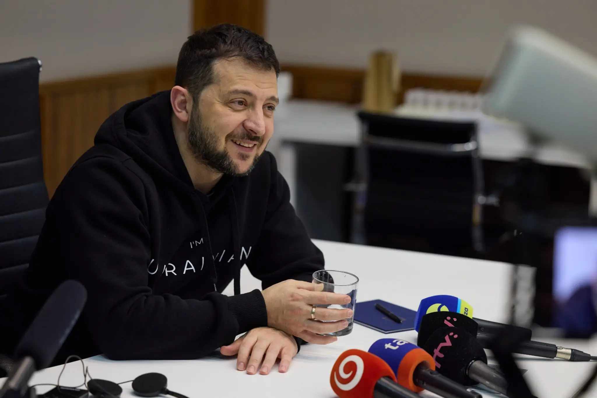 Volodymyr Zelenskyj so slovenskými novinármi