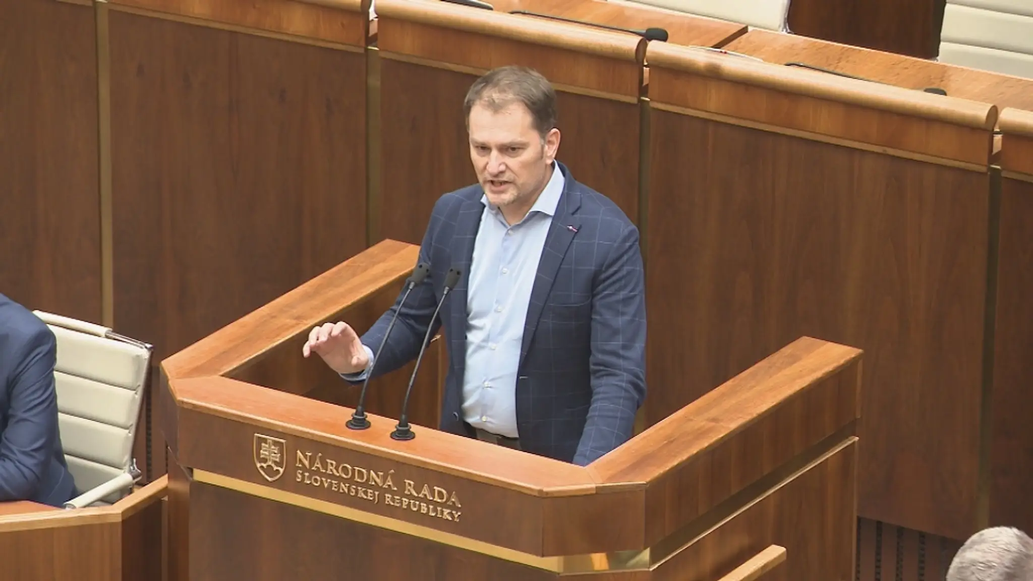 parlament_syn19_TFF.jpg_bez_watermarku_1