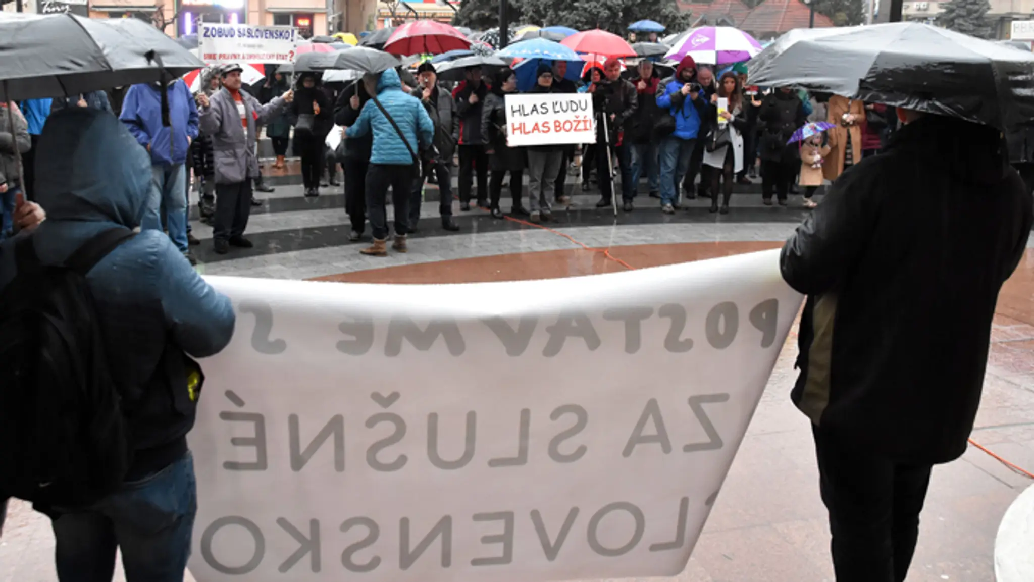 Michalovce - protest Za slušné Slovensko.