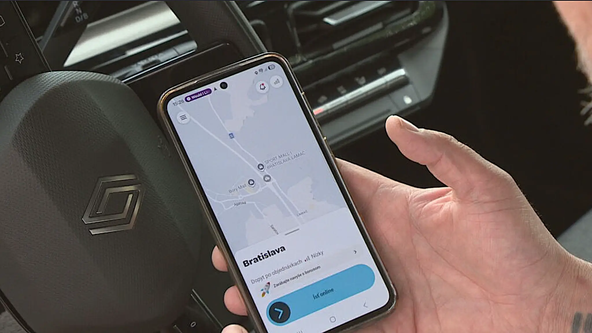 Cez aplikácie pracujú napríklad kuriéri aj taxikári.