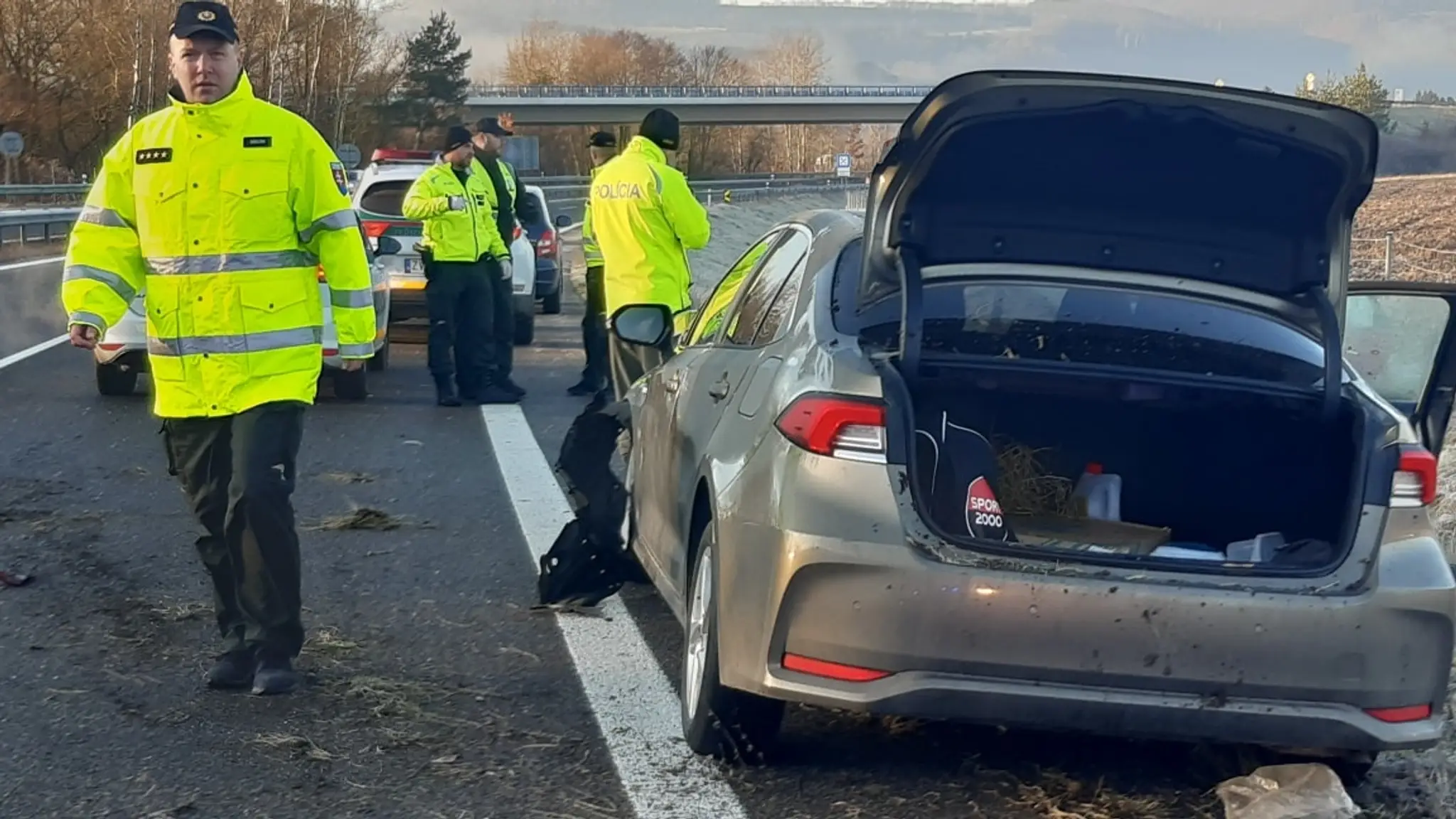 Tragédia na R1. Pri nehode vyhasol život mladého muža.