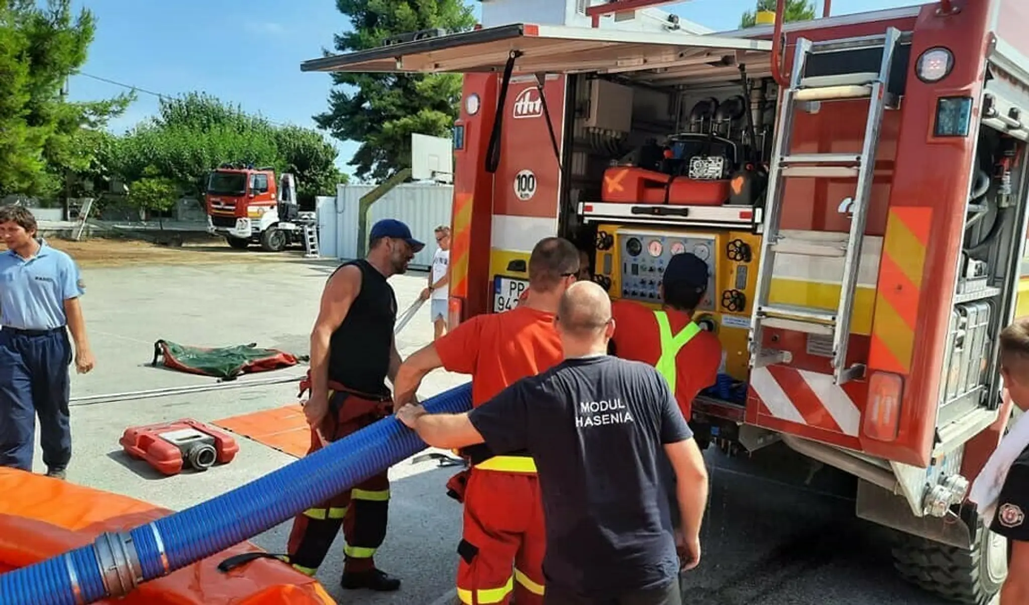 Slovenskí hasiči v Grécku