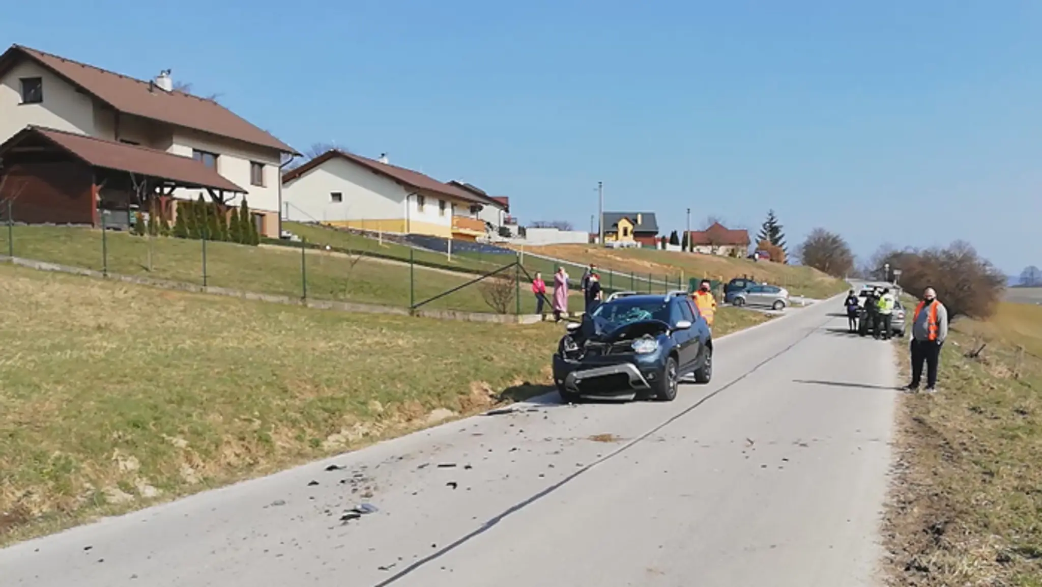 Nehoda auta s koňom v Motešiciach.