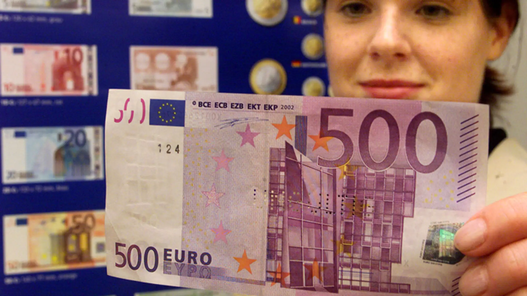 Koniec 500-eurovej bankovky je spečatený.