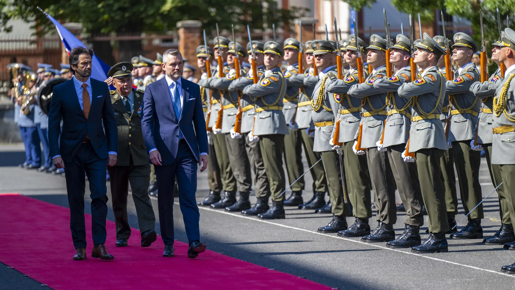 Prezident Peter Pellegrini navštívil rezort obrany.