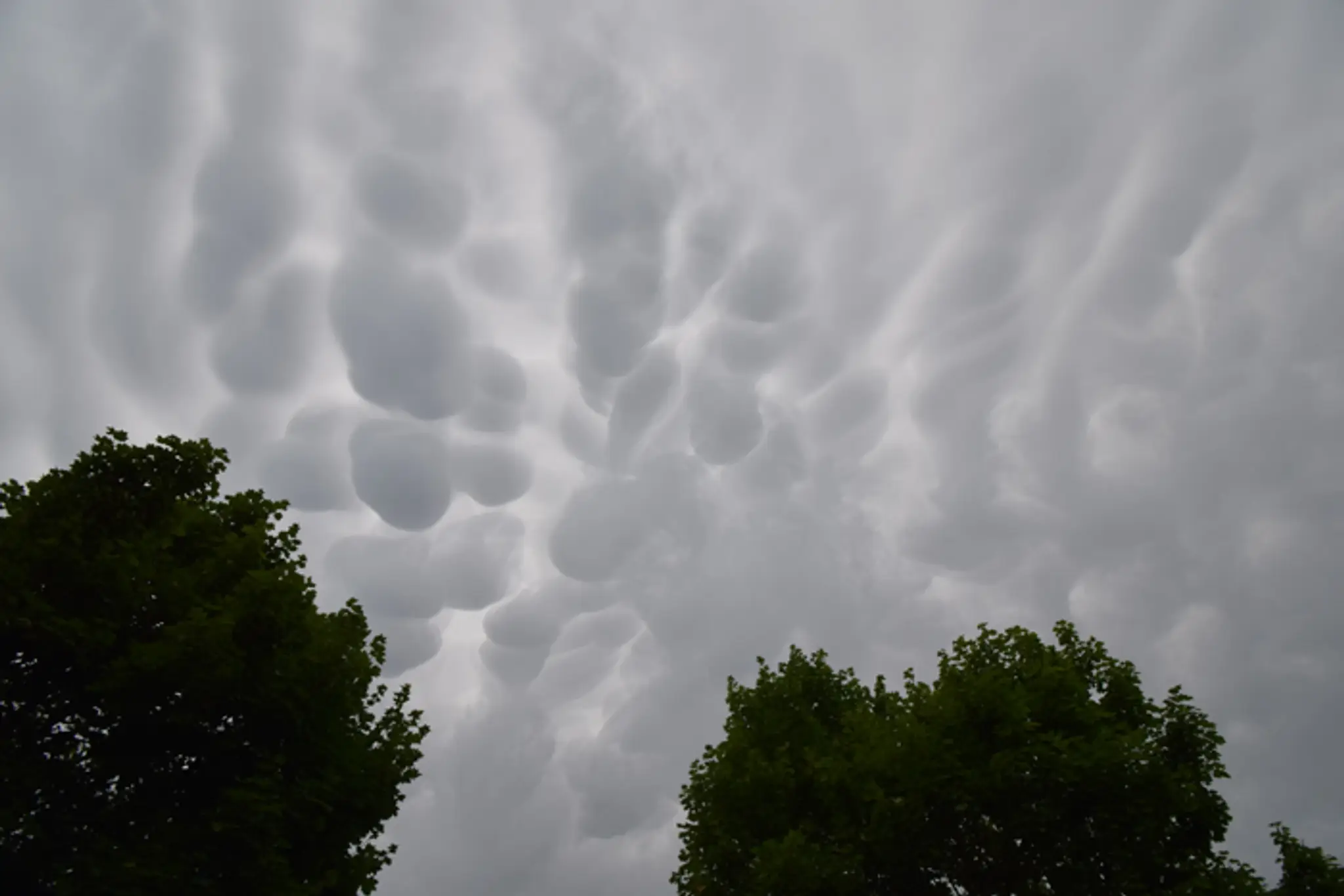 Mraky mammatus v Záhorskej Bystrici.