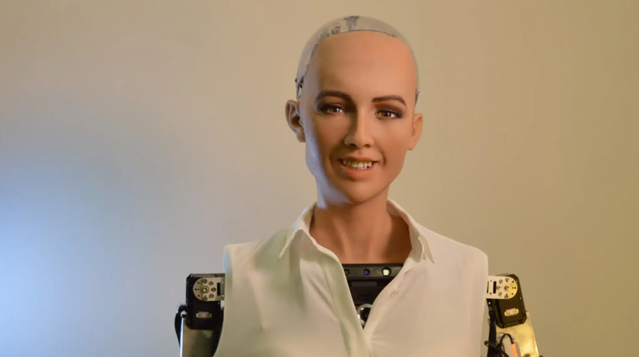 Najznámejší humanoid Sophia sa už učí po Slovensky