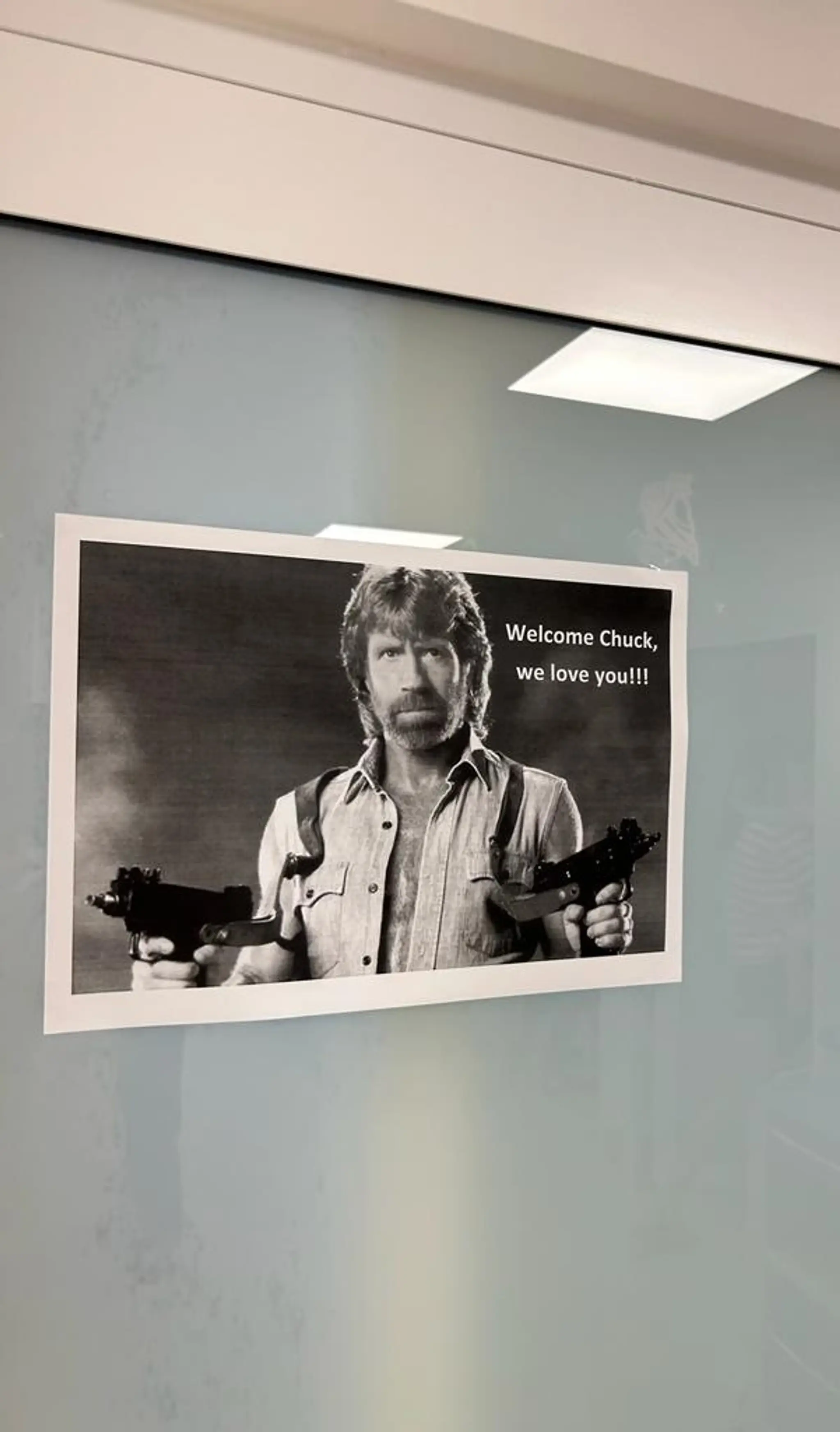 Chuck Norris v onkologickom centre.