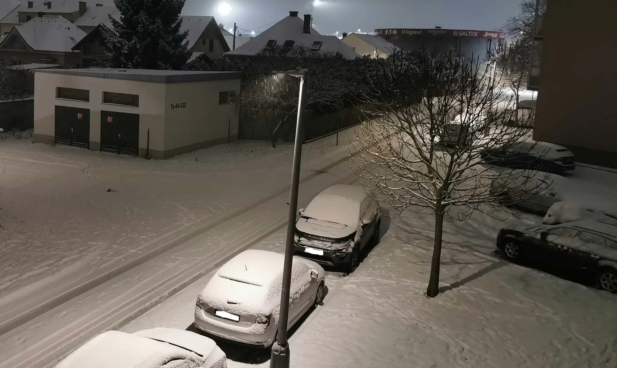 Sneženie na západnom Slovensku.