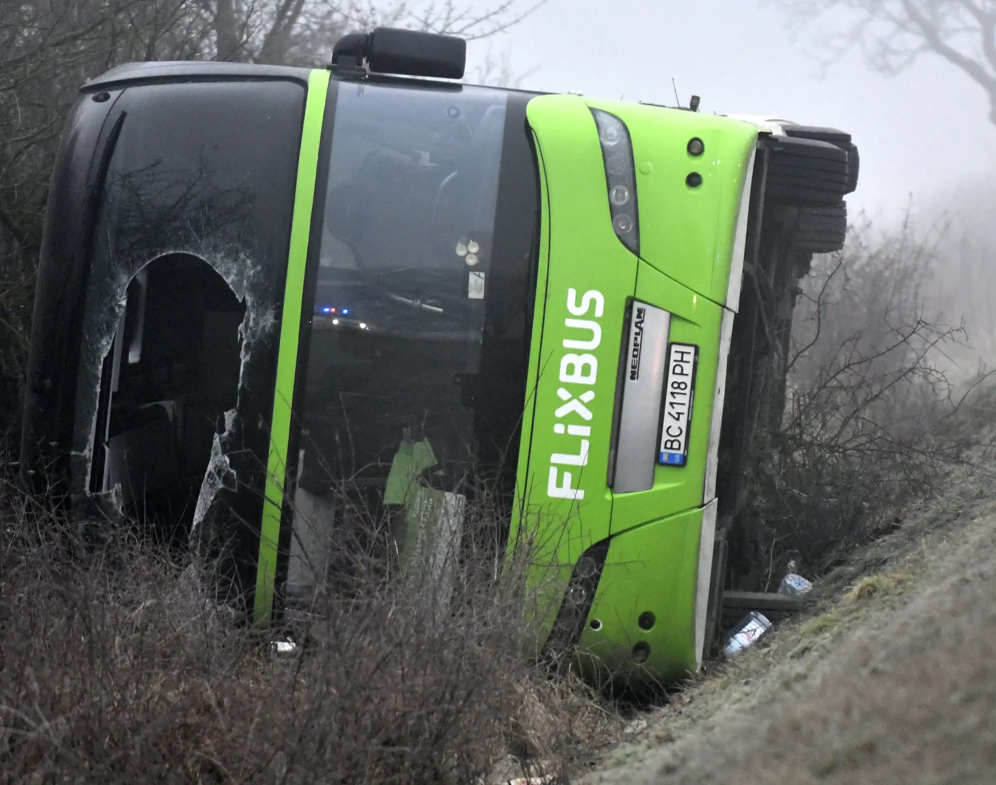 Nehoda autobusu z Ukrajiny pred obcou Dargov.