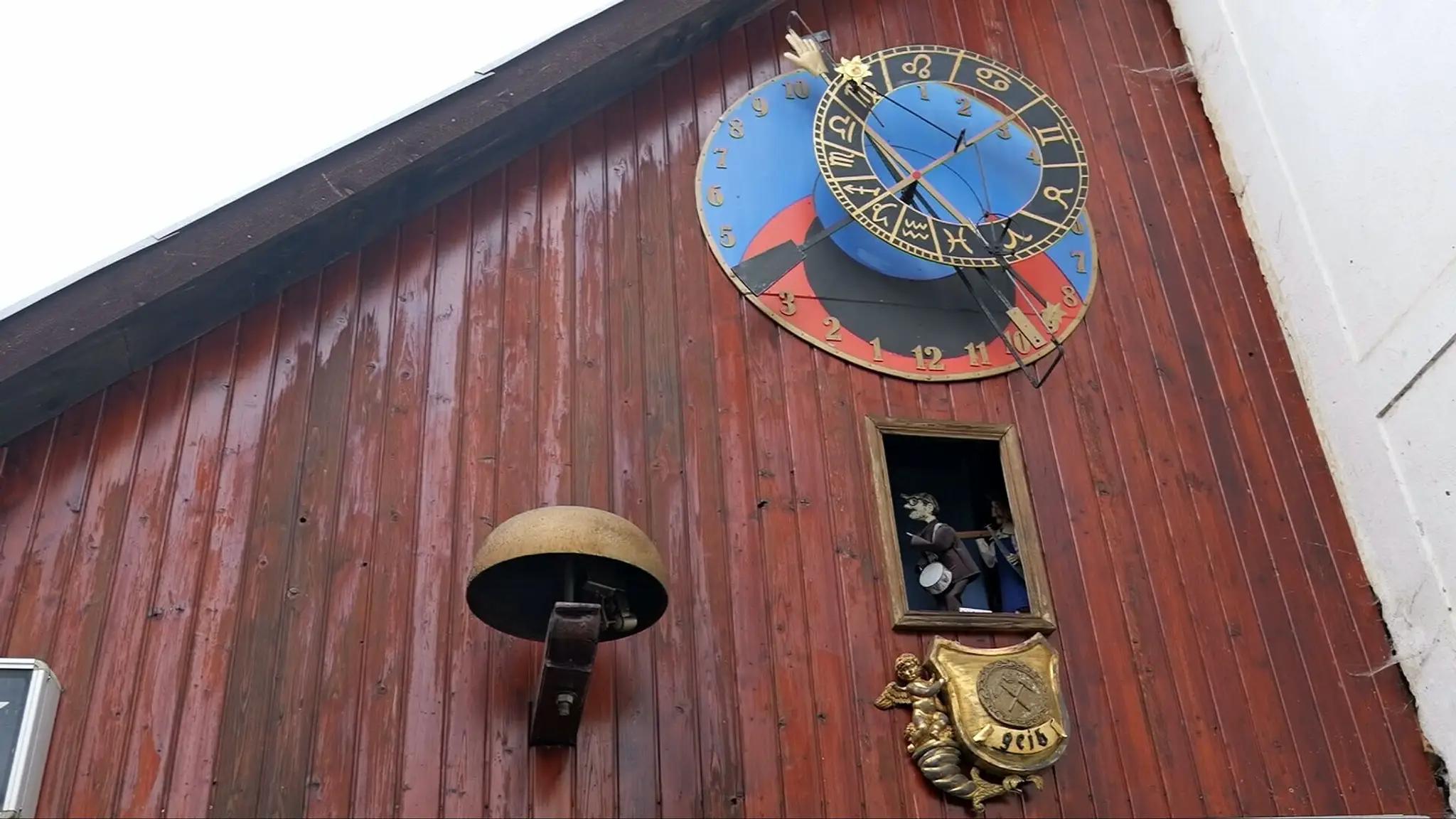 Obec Hybe má vlastný orloj