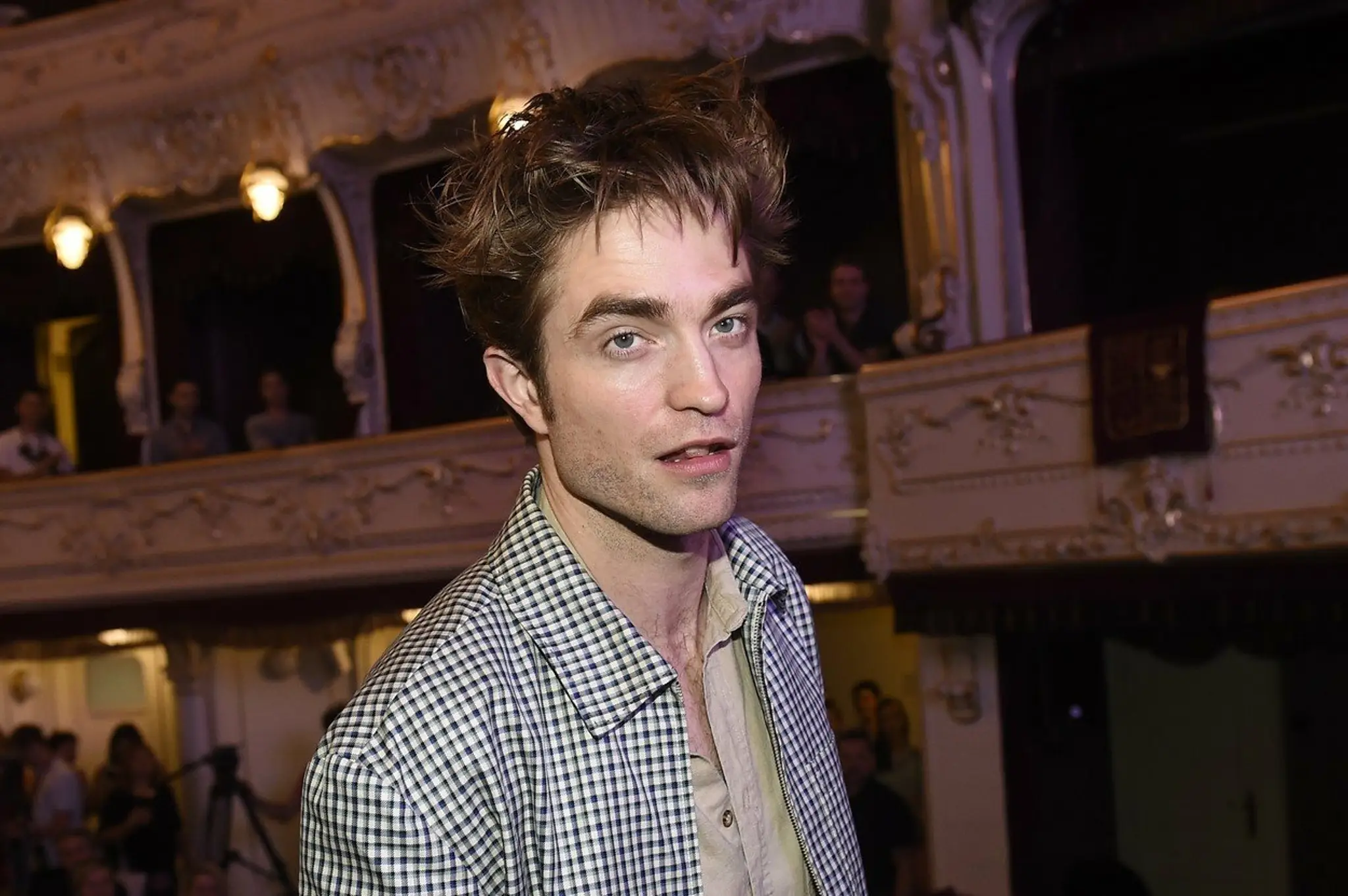 Robert Pattinson uviedol v mestskom divadle v Karlových Varoch film Cesta