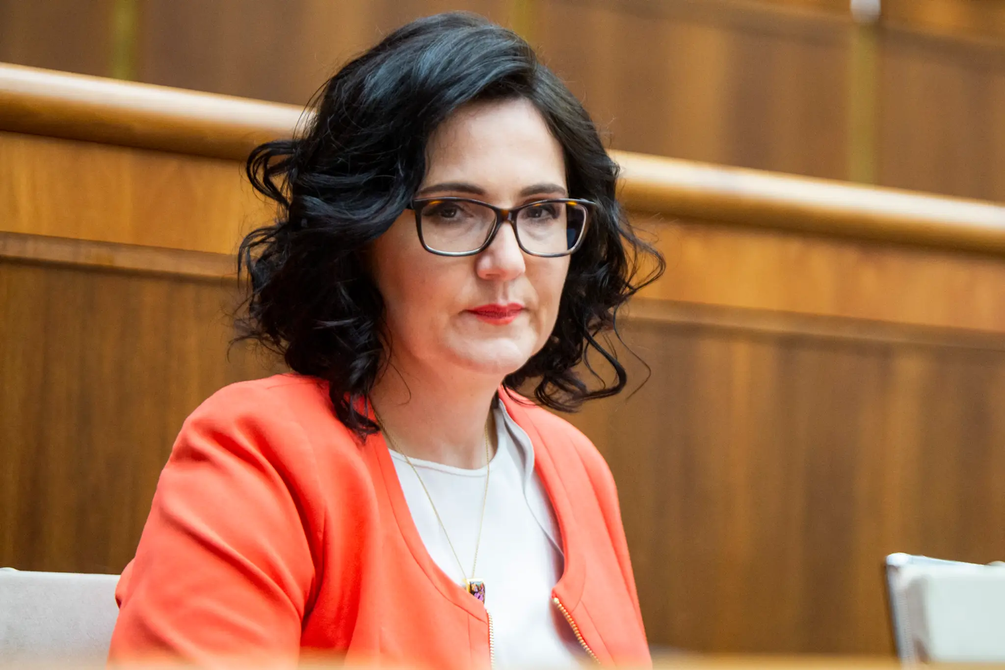 Alpská lyžiarka Anna Swennová Larssonová oslavuje v cieli slalomu na MS v Are.