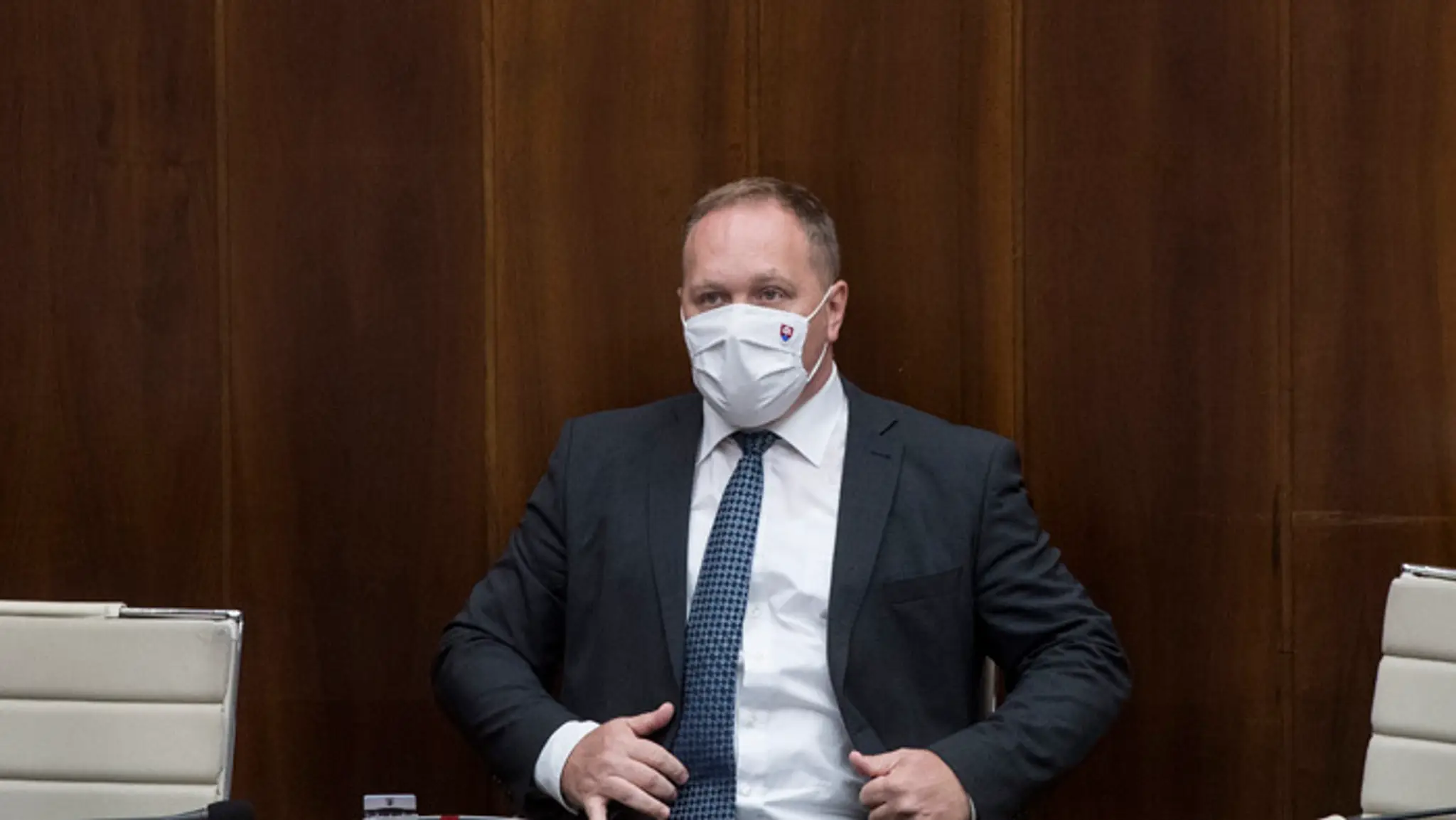 Počas konfrontácie sa zrútila